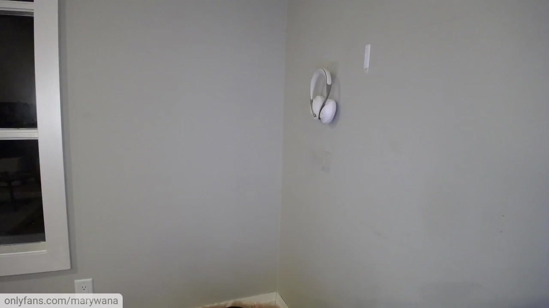 Gallery image thumbnail from MaryWana_'s myfreecams stream on, 11/26/2022, 05:23 image 4 of 20