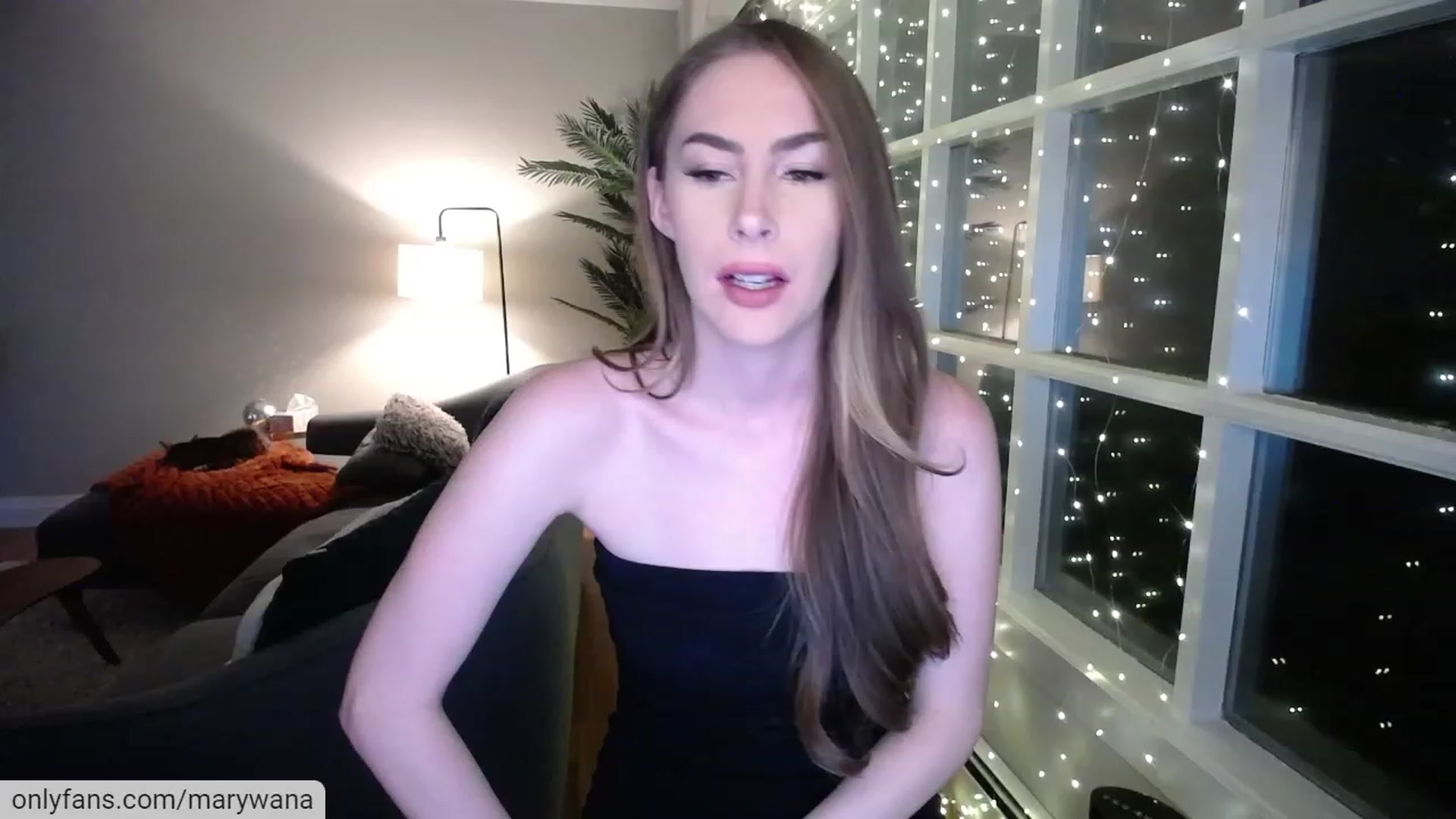 Gallery image thumbnail from MaryWana_'s myfreecams stream on, 12/12/2022, 05:33 image 4 of 20