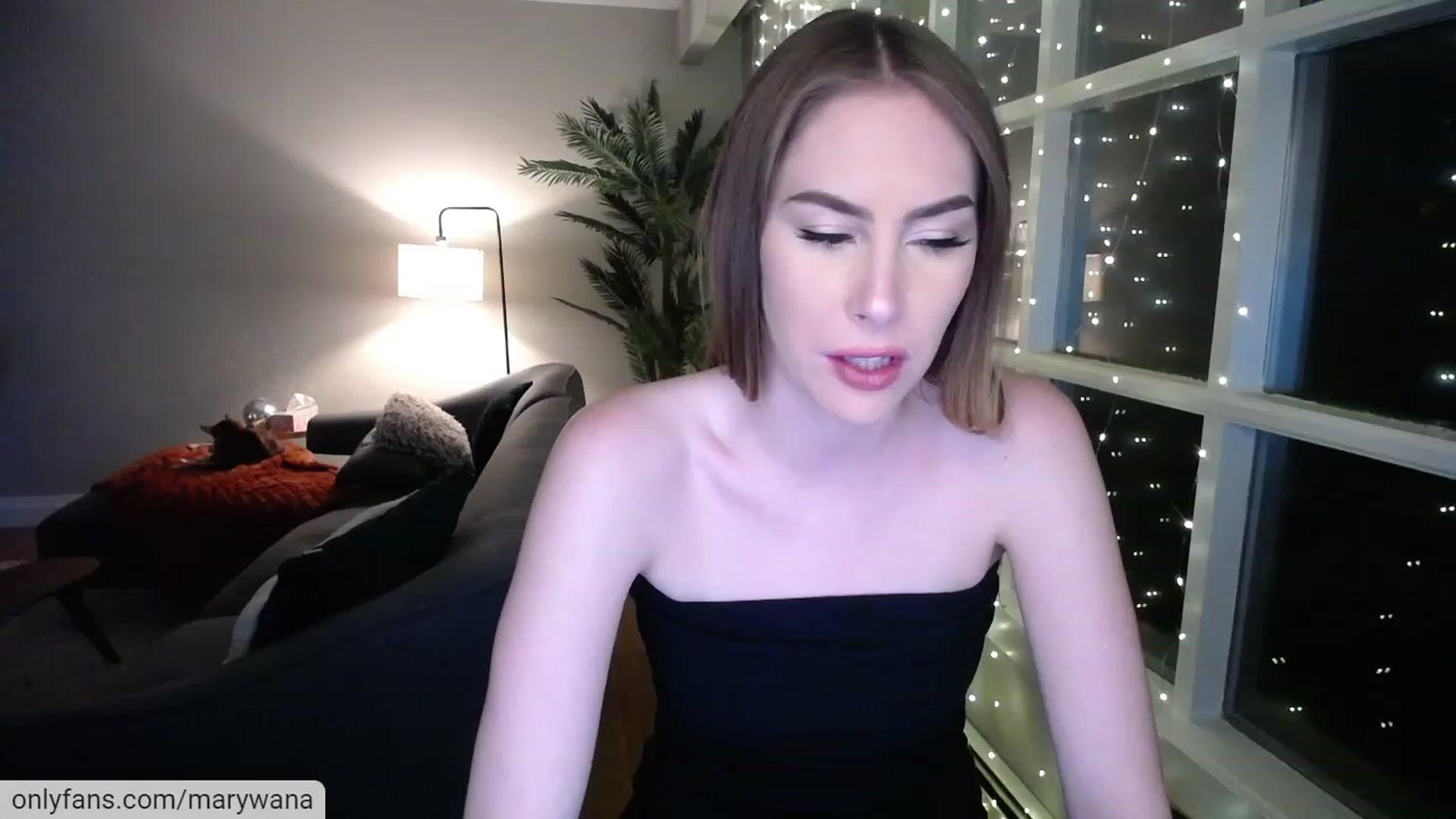 Gallery image thumbnail from MaryWana_'s myfreecams stream on, 12/12/2022, 05:33 image 9 of 20