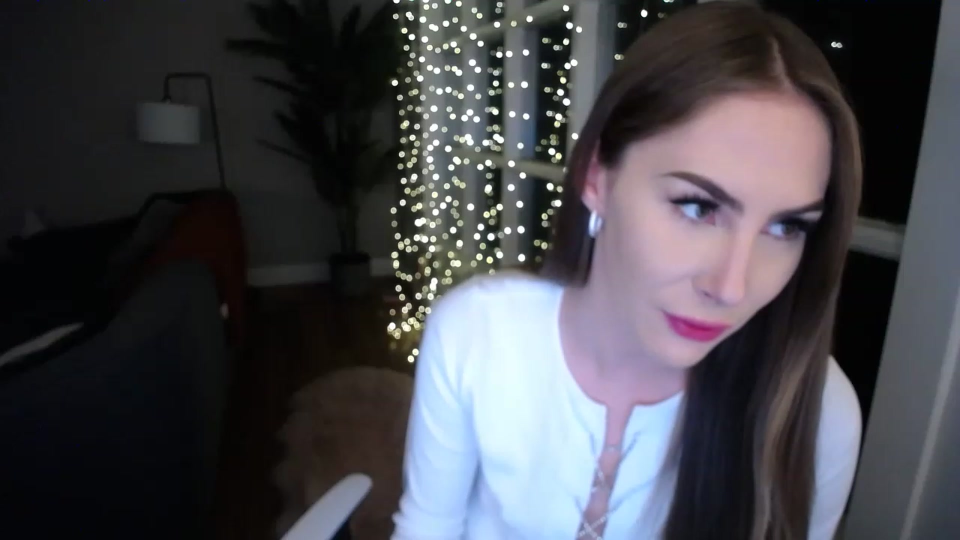 Gallery image thumbnail from MaryWana_'s myfreecams stream on, 12/17/2022, 07:02 image 6 of 20