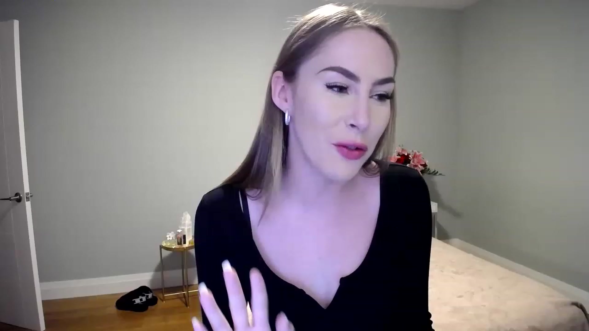 Gallery image thumbnail from MaryWana_'s myfreecams stream on, 01/21/2023, 05:53 image 4 of 20