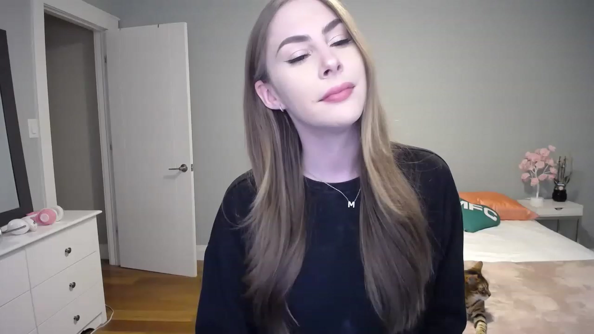 Gallery image thumbnail from MaryWana_'s myfreecams stream on, 02/13/2023, 01:29 image 4 of 20