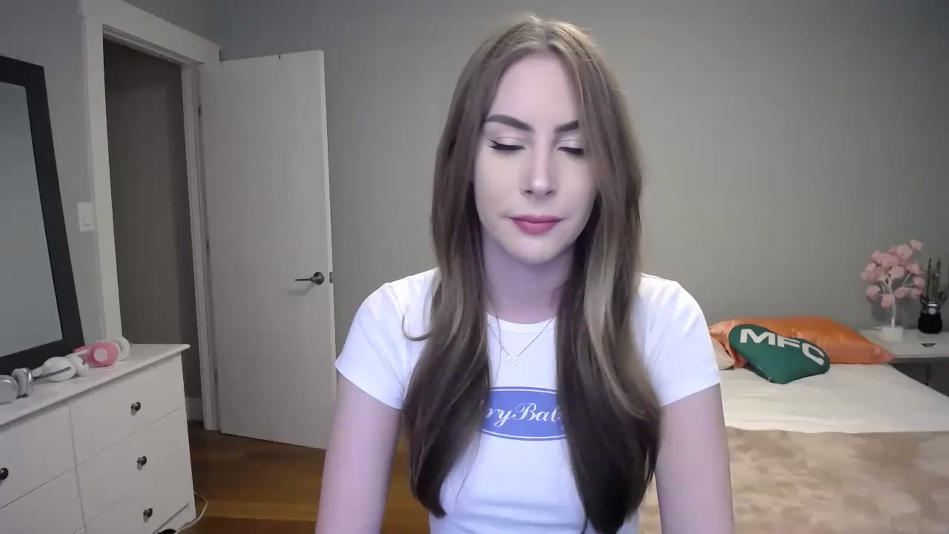 Gallery image thumbnail from MaryWana_'s myfreecams stream on, 02/13/2023, 01:29 image 14 of 20