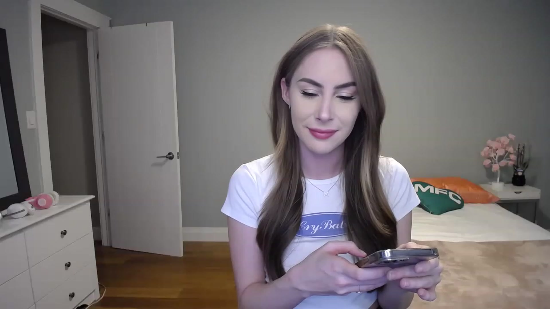 Gallery image thumbnail from MaryWana_'s myfreecams stream on, 02/13/2023, 01:29 image 10 of 20