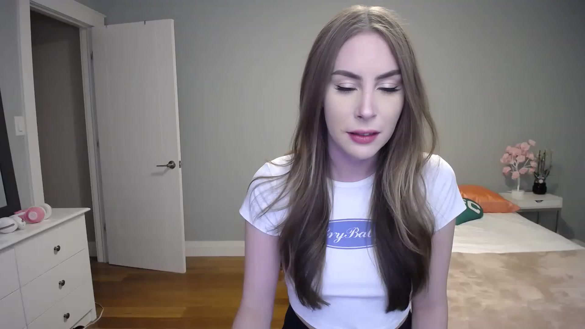 Gallery image thumbnail from MaryWana_'s myfreecams stream on, 02/13/2023, 01:29 image 19 of 20