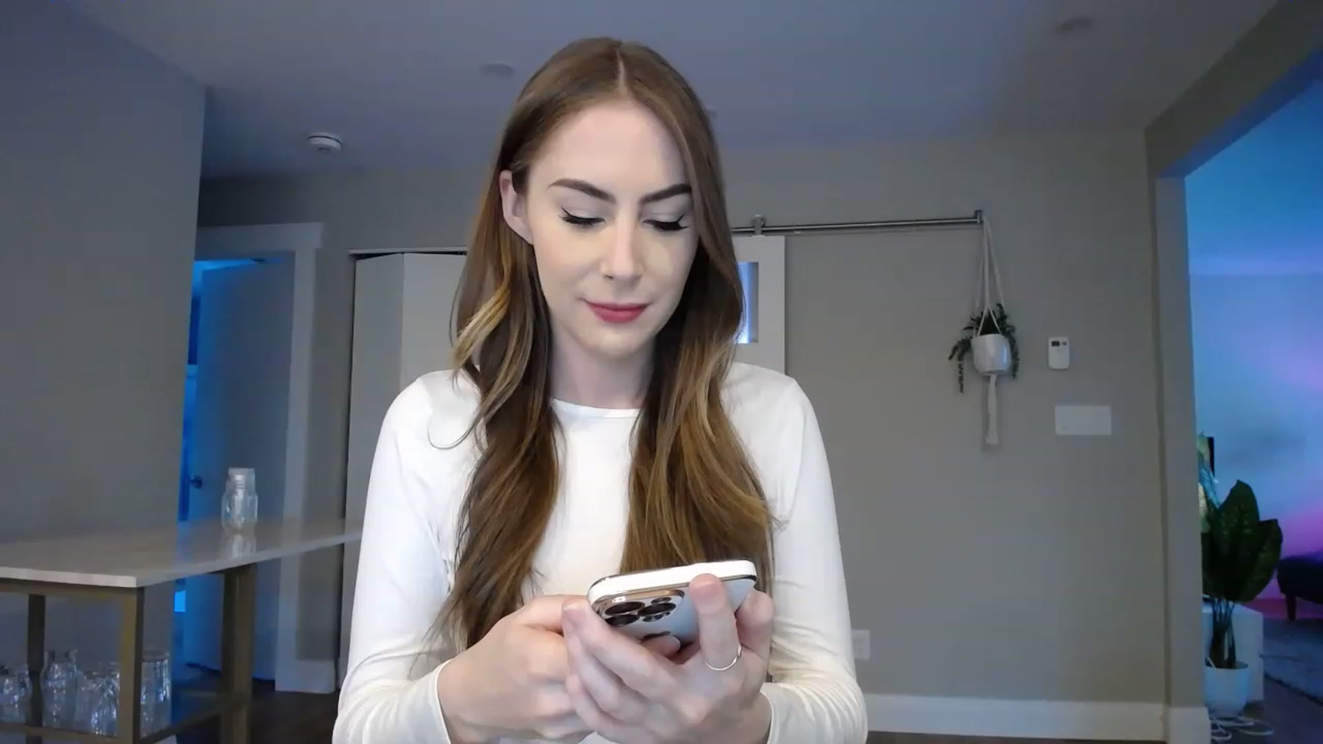 Gallery image thumbnail from MaryWana_'s myfreecams stream on, 03/10/2023, 24:08 image 1 of 20