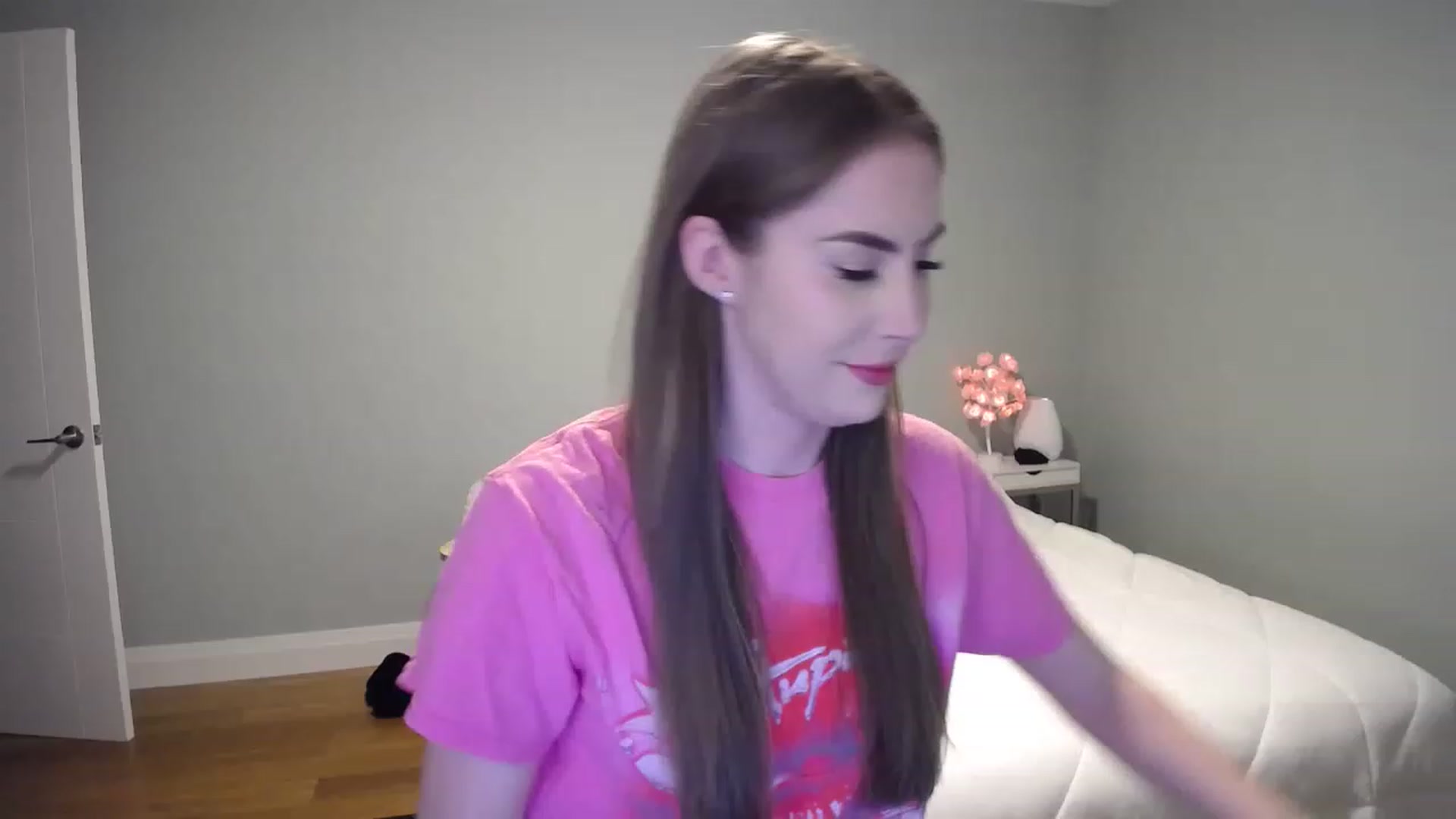 Gallery image thumbnail from MaryWana_'s myfreecams stream on, 03/28/2023, 04:37 image 2 of 20