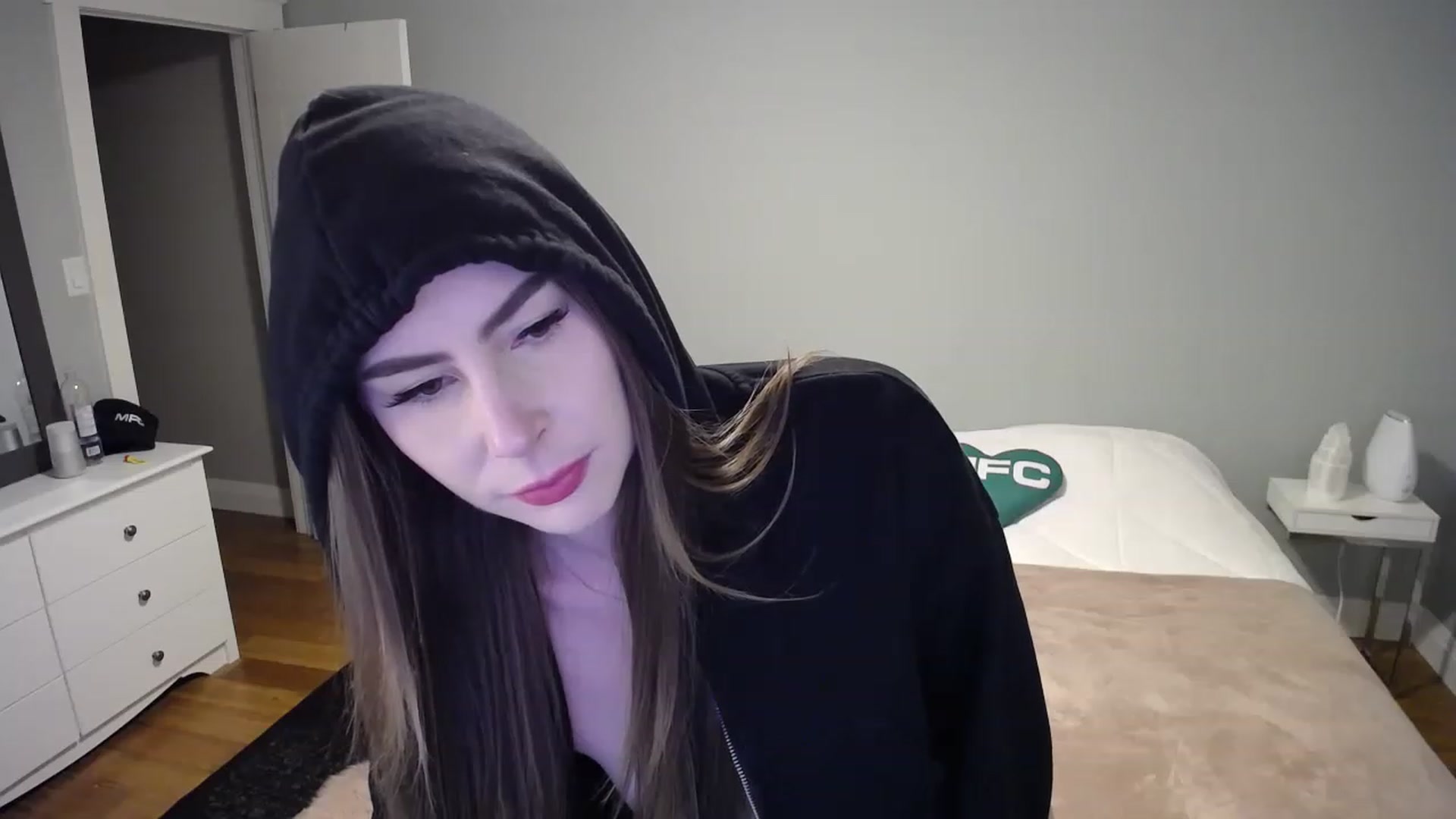 Gallery image thumbnail from MaryWana_'s myfreecams stream on, 04/07/2023, 05:40 image 16 of 20