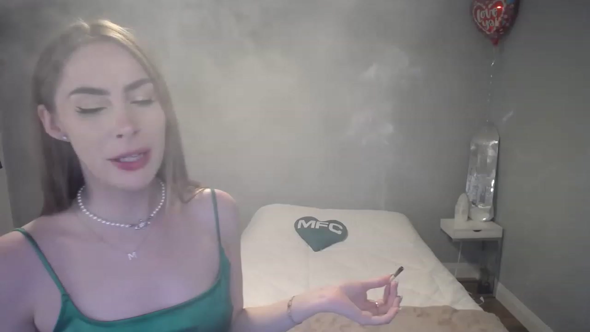 Gallery image thumbnail from MaryWana_'s myfreecams stream on, 04/21/2023, 02:52 image 19 of 20