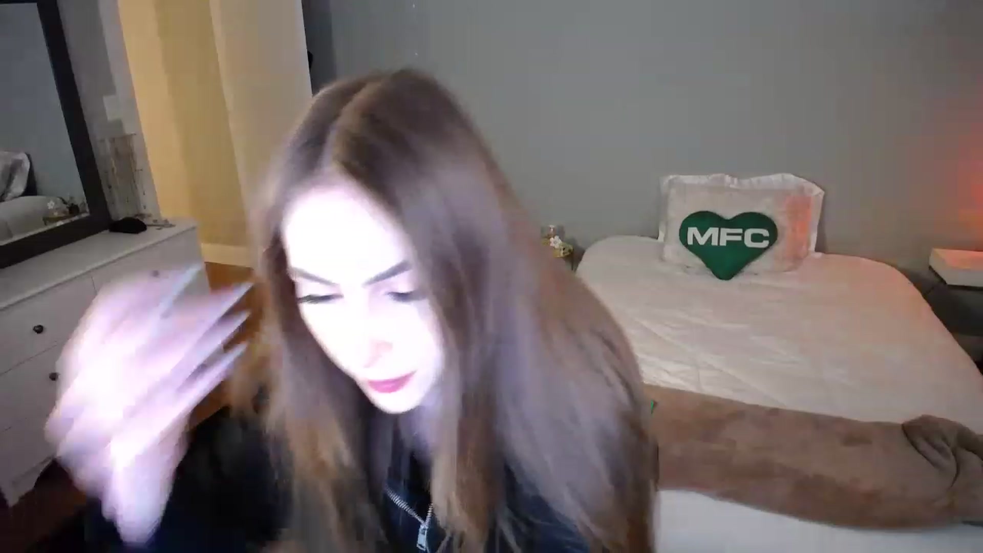 Gallery image thumbnail from MaryWana_'s myfreecams stream on, 05/19/2023, 07:23 image 18 of 20