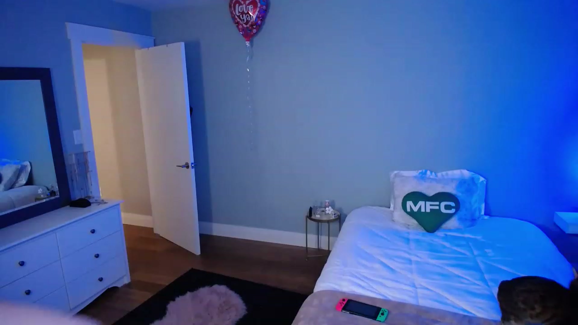 Gallery image thumbnail from MaryWana_'s myfreecams stream on, 05/19/2023, 07:23 image 16 of 20