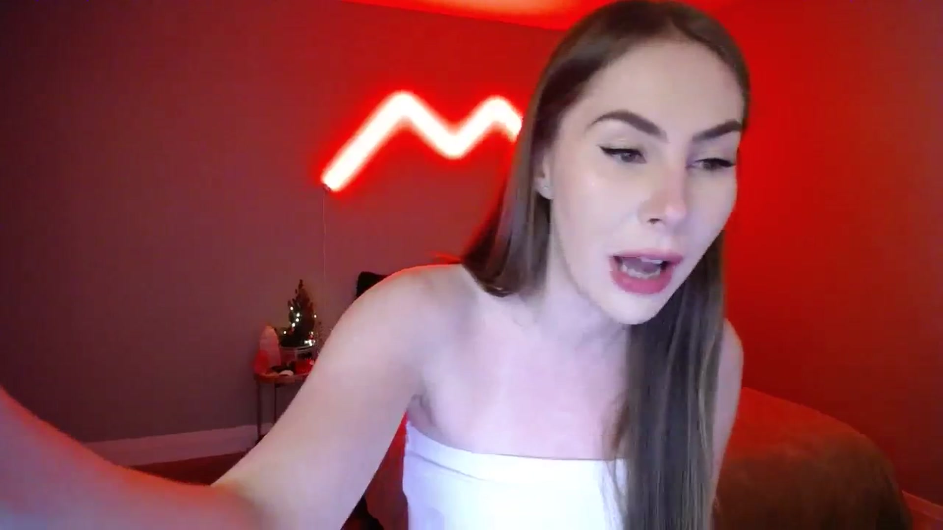 Gallery image thumbnail from MaryWana_'s myfreecams stream on, 12/27/2023, 09:08 image 17 of 20