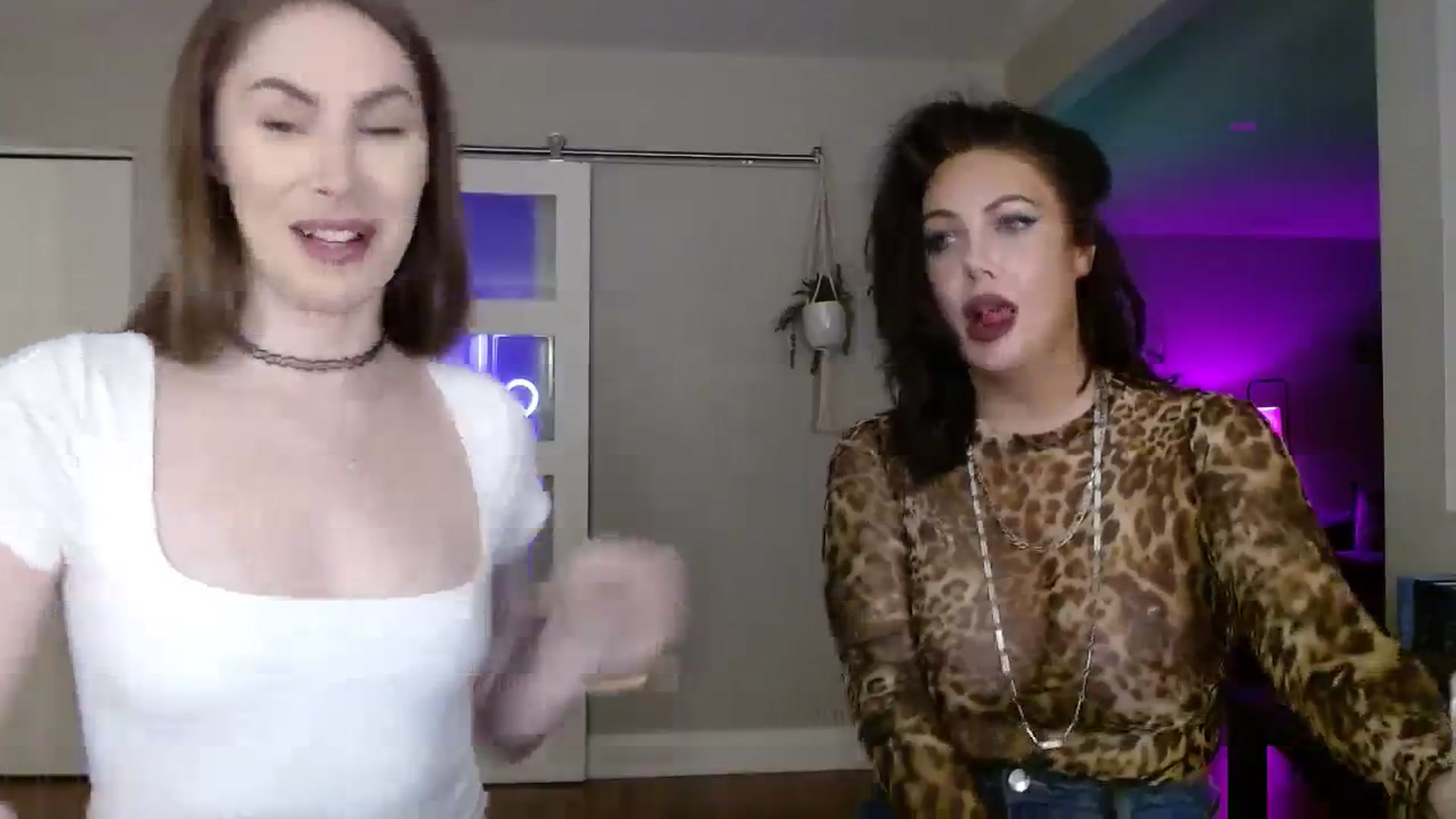 Gallery image thumbnail from MaryWana_'s myfreecams stream on, 02/28/2024, 08:06 image 14 of 20