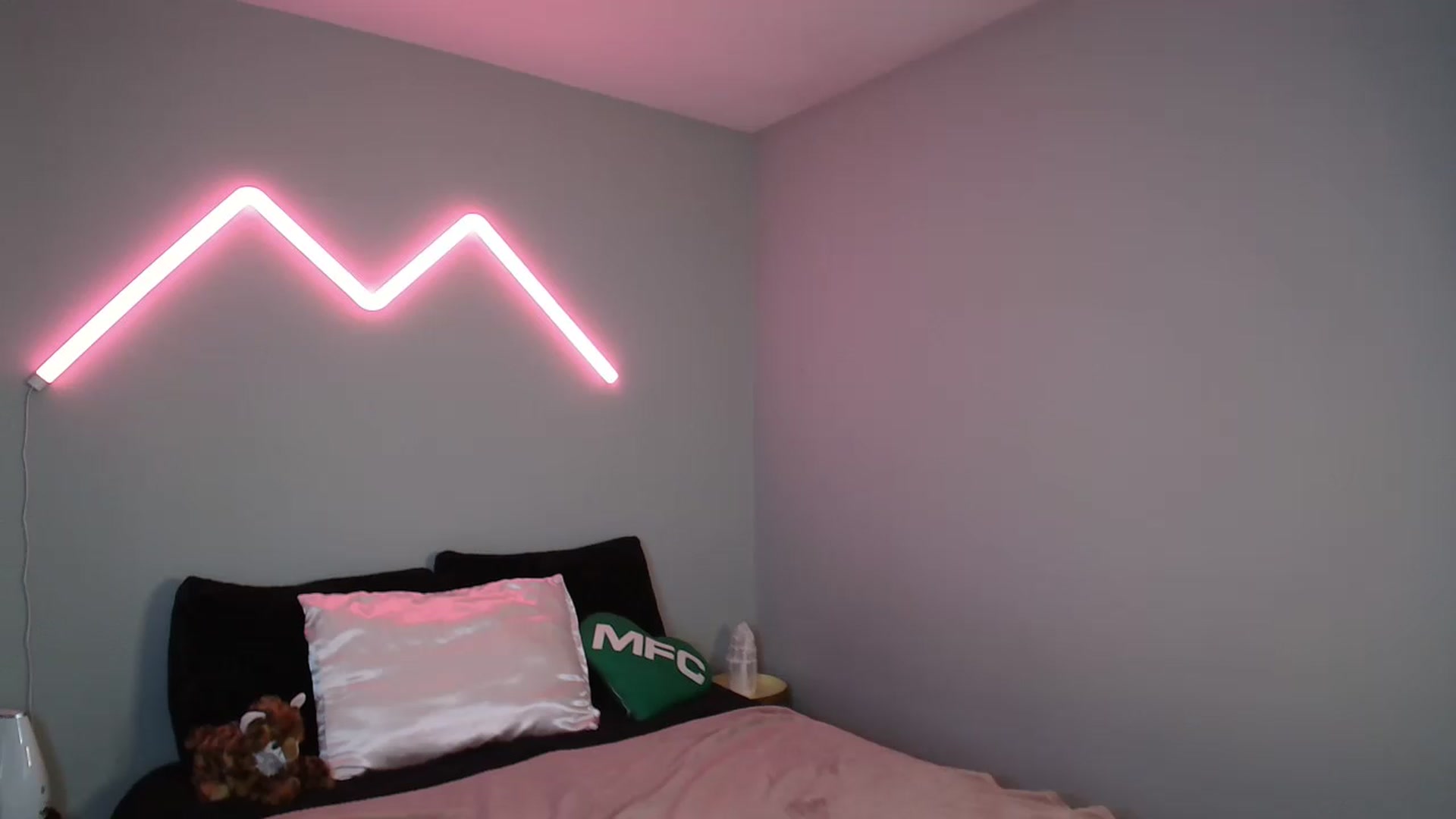Gallery image thumbnail from MaryWana_'s myfreecams stream on, 03/30/2024, 05:46 image 5 of 20