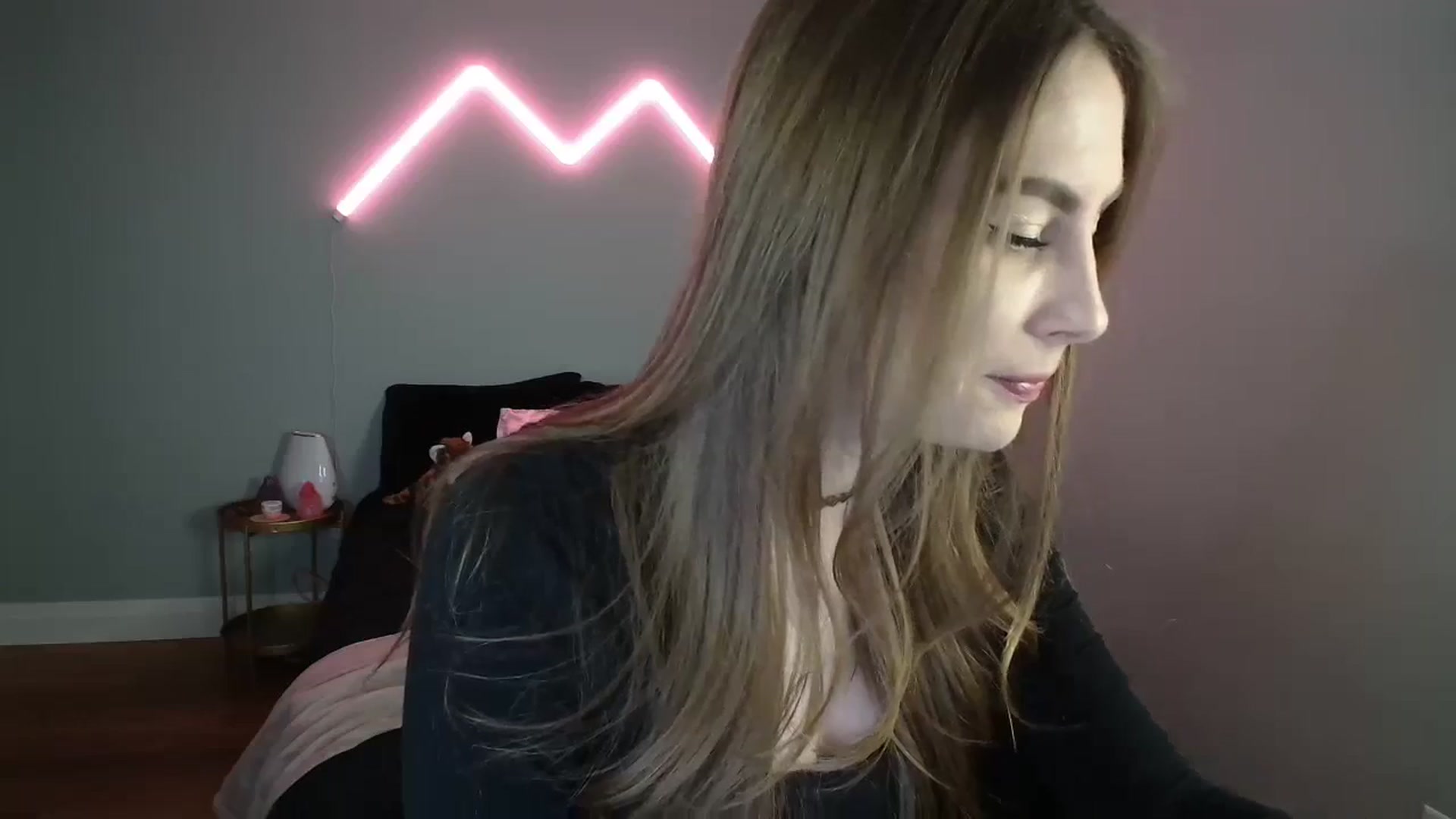 Gallery image thumbnail from MaryWana_'s myfreecams stream on, 03/31/2024, 10:52 image 18 of 20