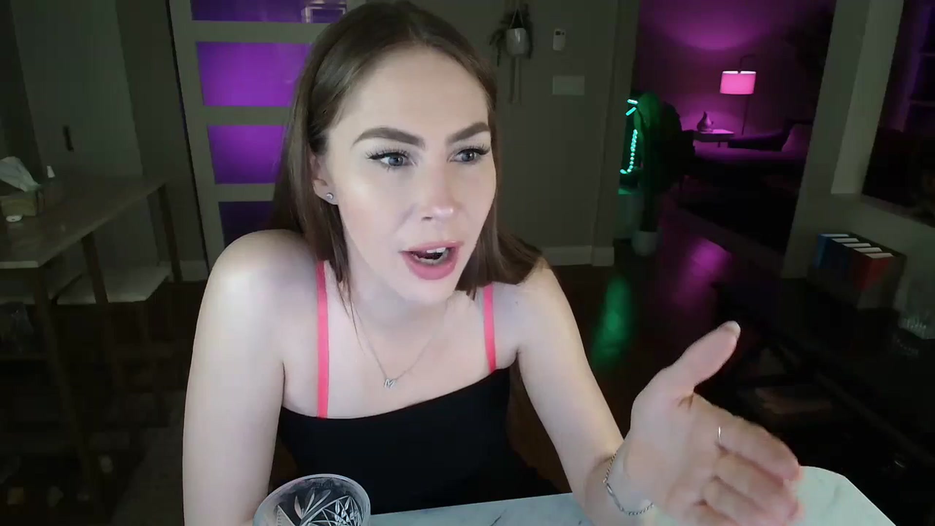 Gallery image thumbnail from MaryWana_'s myfreecams stream on, 04/06/2024, 02:52 image 2 of 20