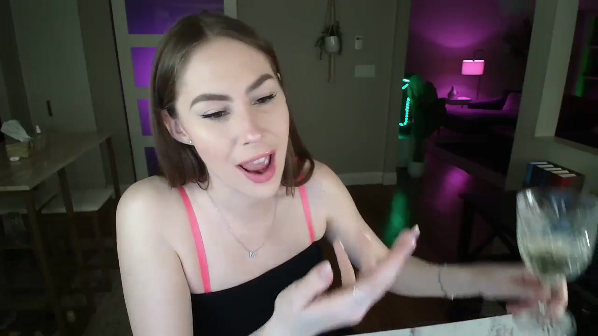 Gallery image thumbnail from MaryWana_'s myfreecams stream on, 04/06/2024, 02:52 image 14 of 20