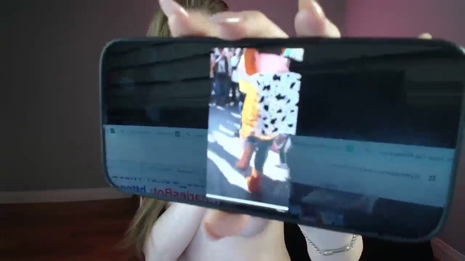 Gallery image thumbnail from MaryWana_'s myfreecams stream on, 04/16/2024, 08:48 image 6 of 20