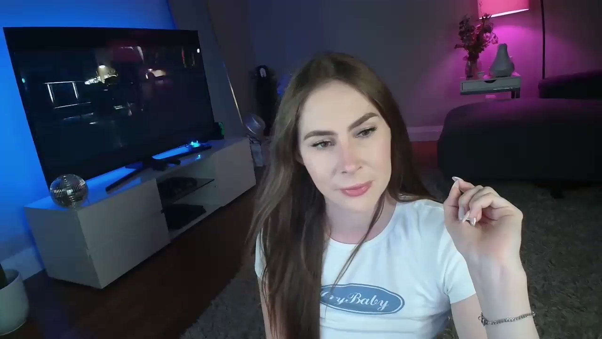 Gallery image thumbnail from MaryWana_'s myfreecams stream on, 06/22/2024, 08:34 image 19 of 20
