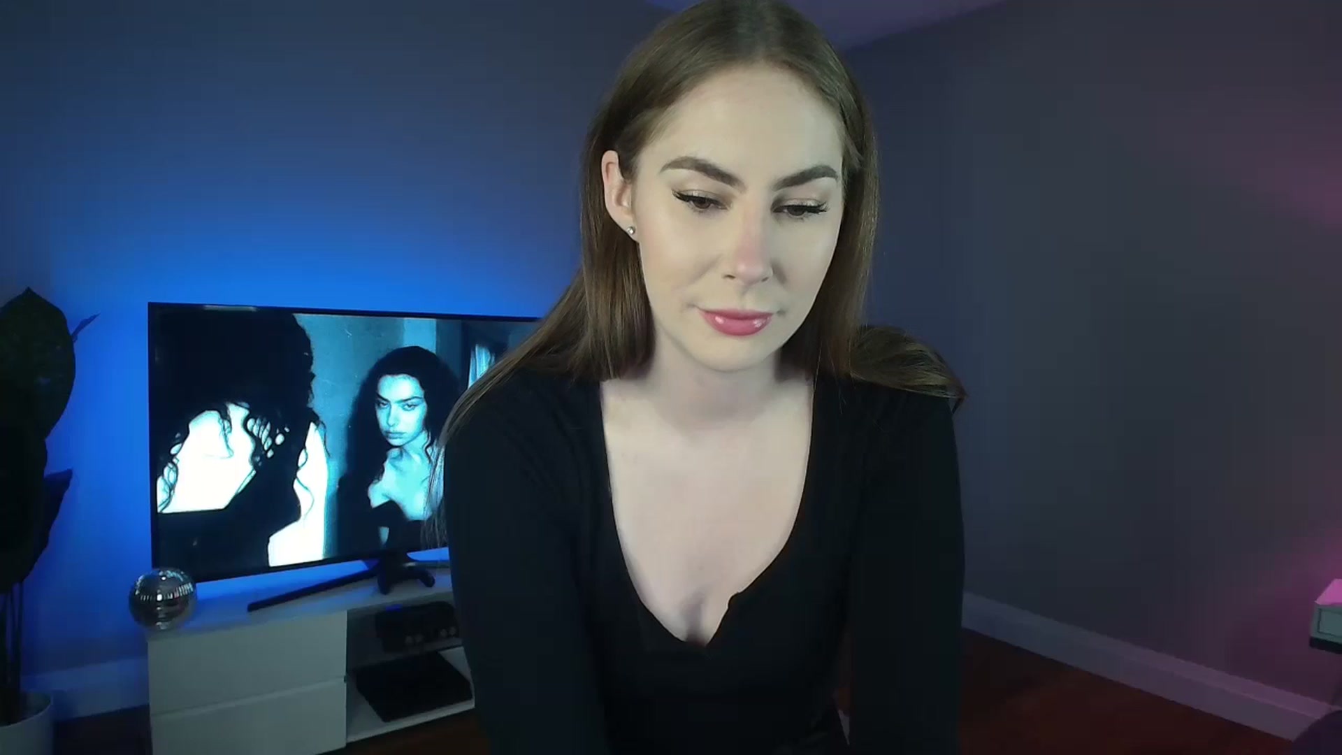 Gallery image thumbnail from MaryWana_'s myfreecams stream on, 06/30/2024, 03:38 image 4 of 20