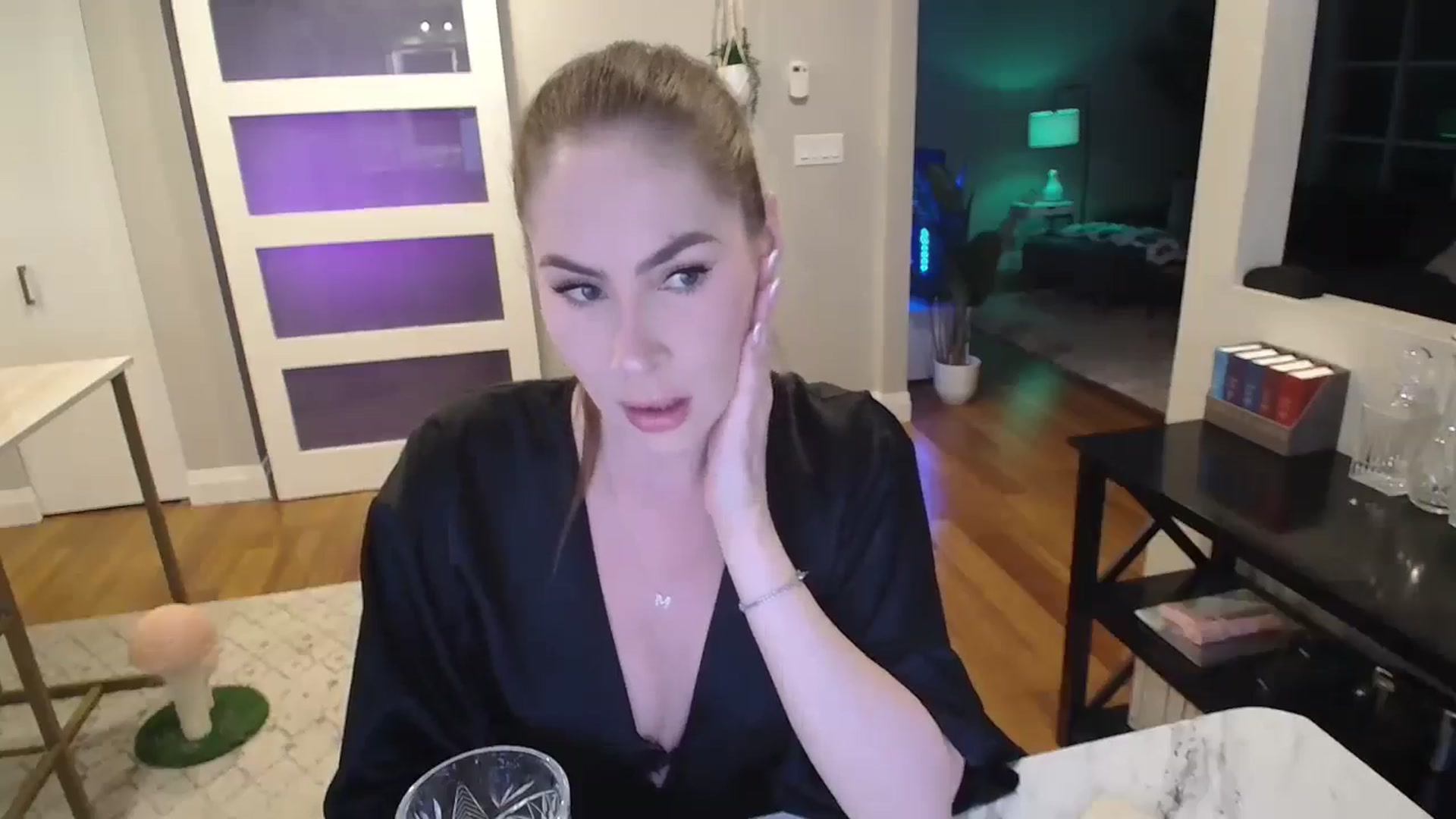 Gallery image thumbnail from MaryWana_'s myfreecams stream on, 07/12/2024, 04:02 image 14 of 20