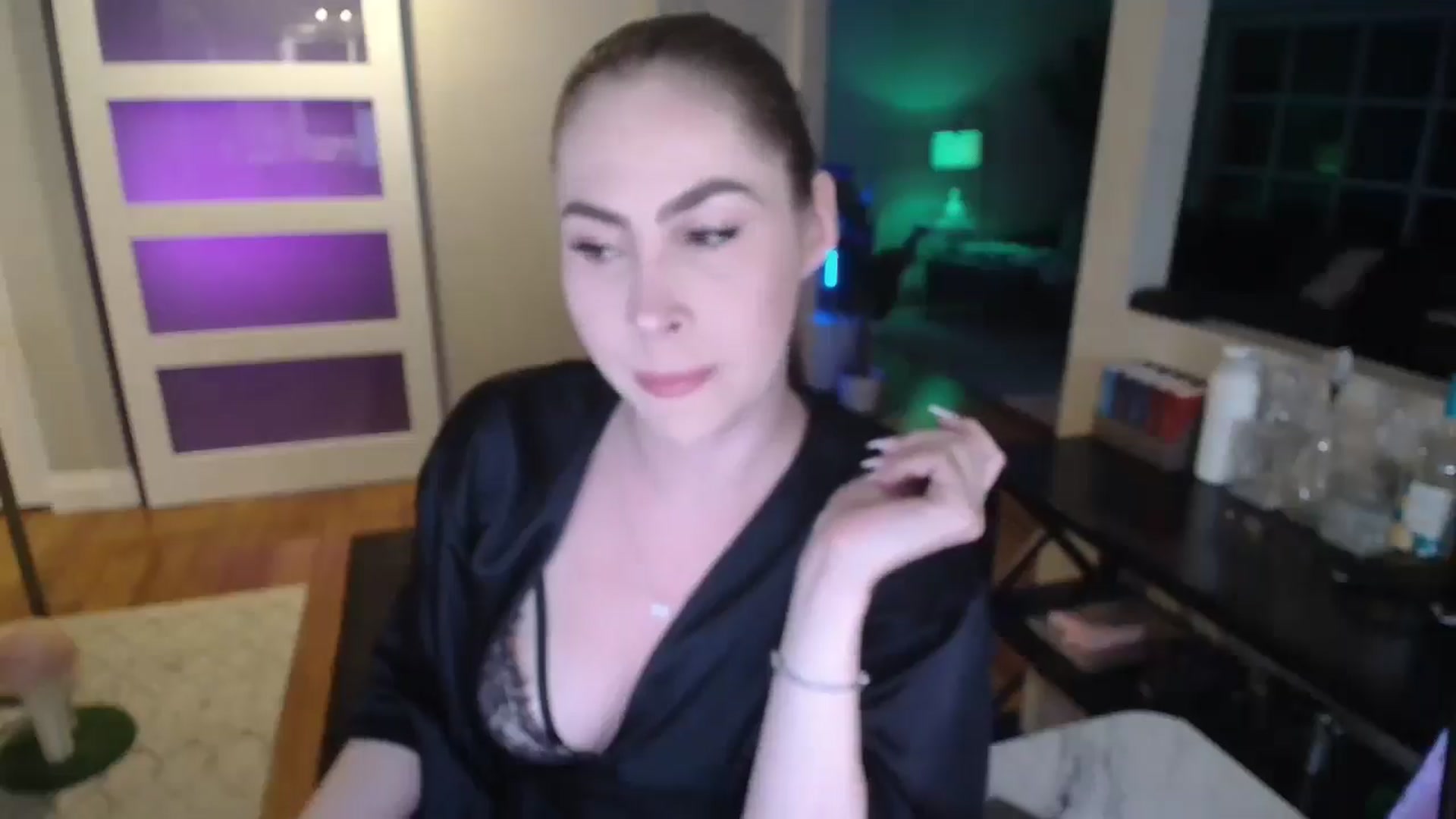 Gallery image thumbnail from MaryWana_'s myfreecams stream on, 07/12/2024, 04:42 image 4 of 20