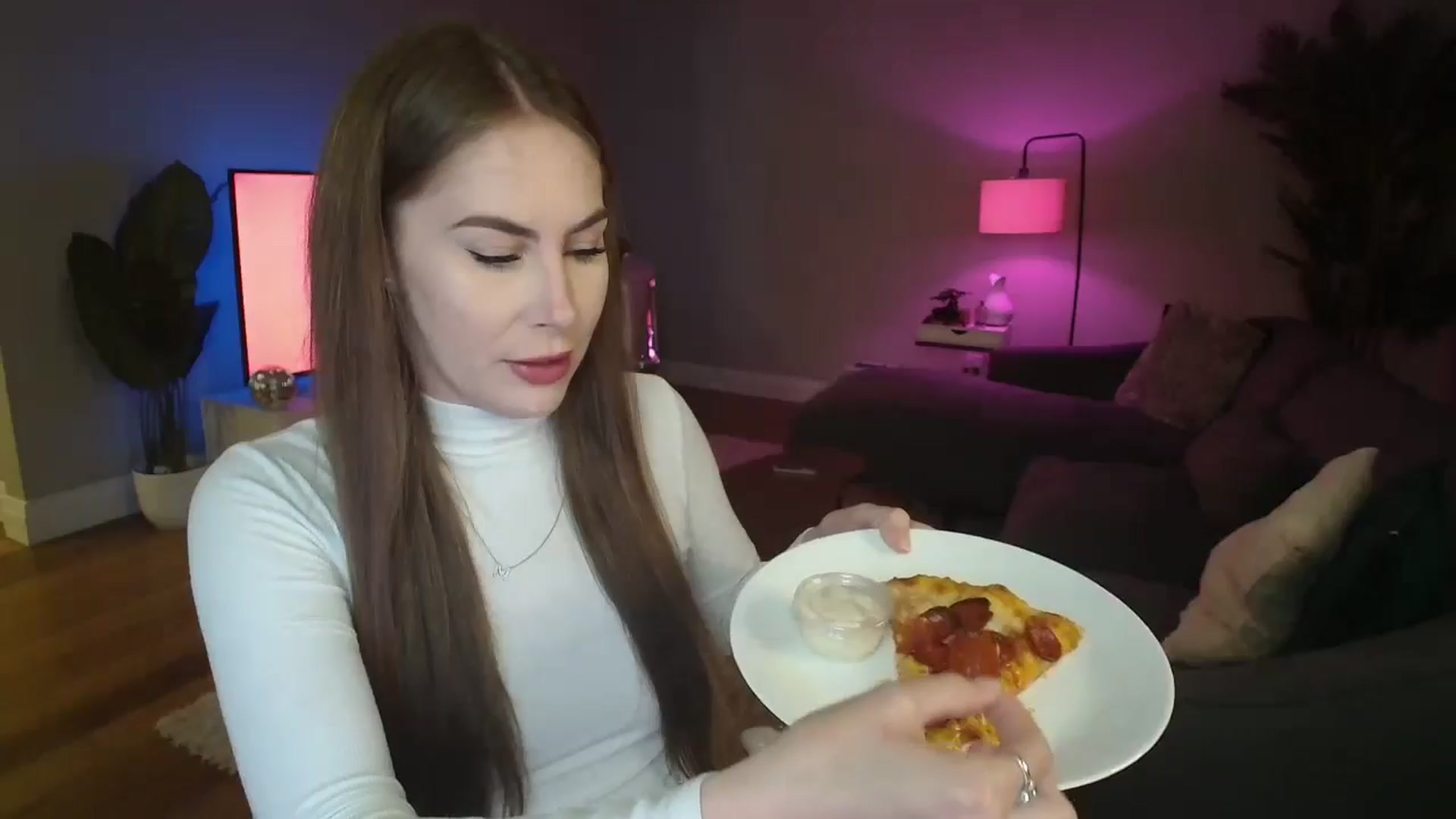Gallery image thumbnail from MaryWana_'s myfreecams stream on, 09/06/2024, 01:28 image 10 of 20