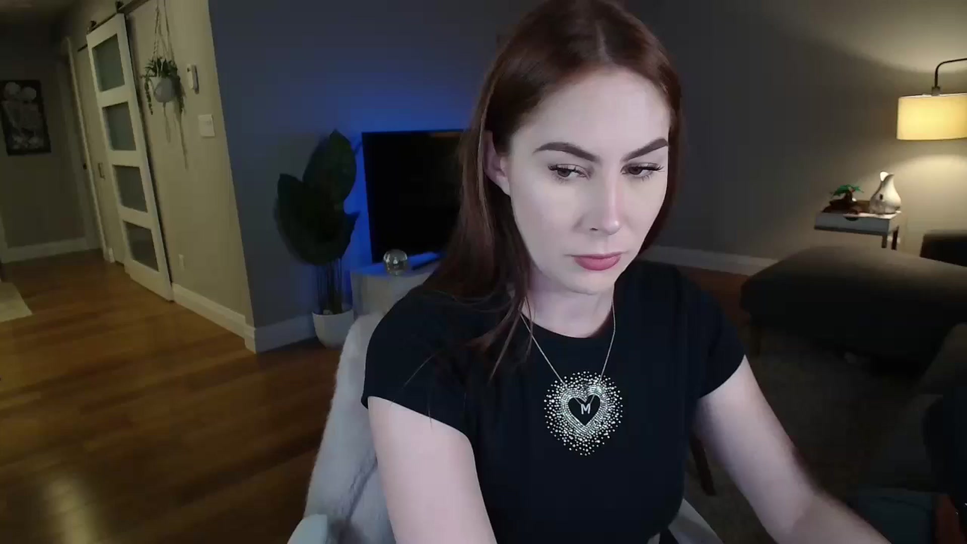 Gallery image thumbnail from MaryWana_'s myfreecams stream on, 10/18/2024, 01:54 image 10 of 20