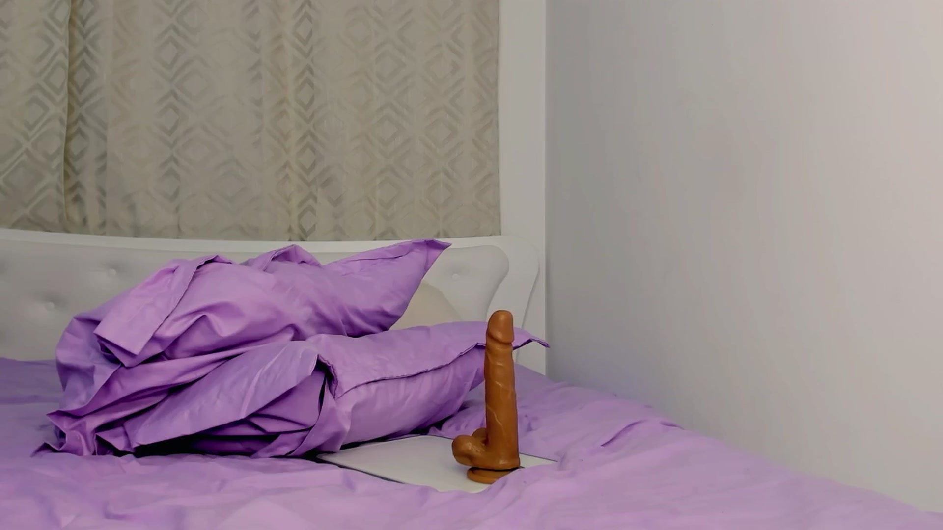 Gallery image thumbnail from Mary_Afrodita's myfreecams stream on, 01/27/2025, 08:15 image 7 of 20