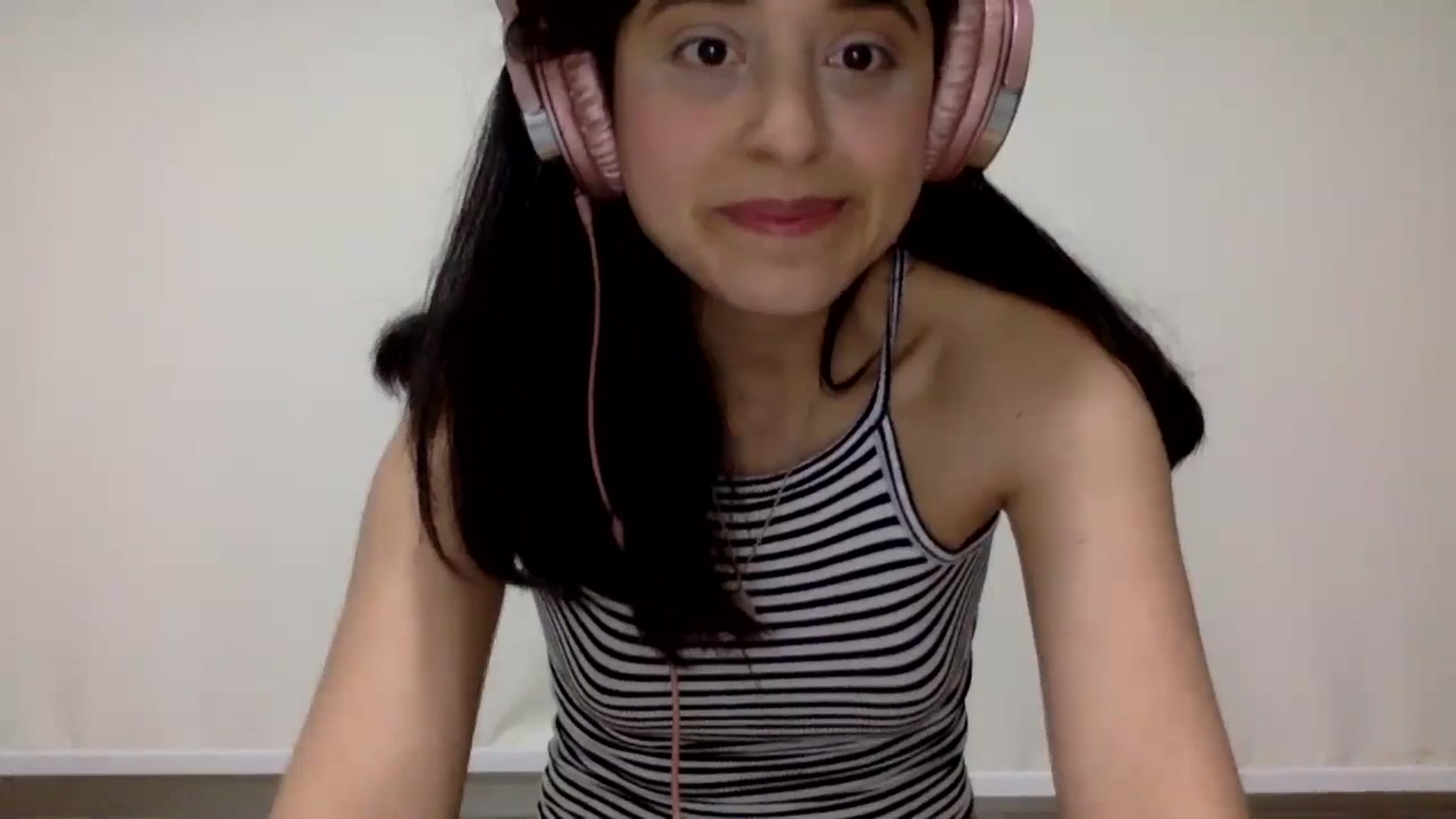 Gallery image thumbnail from Mary_Annie92's myfreecams stream on, 07/21/2024, 23:36 image 16 of 20