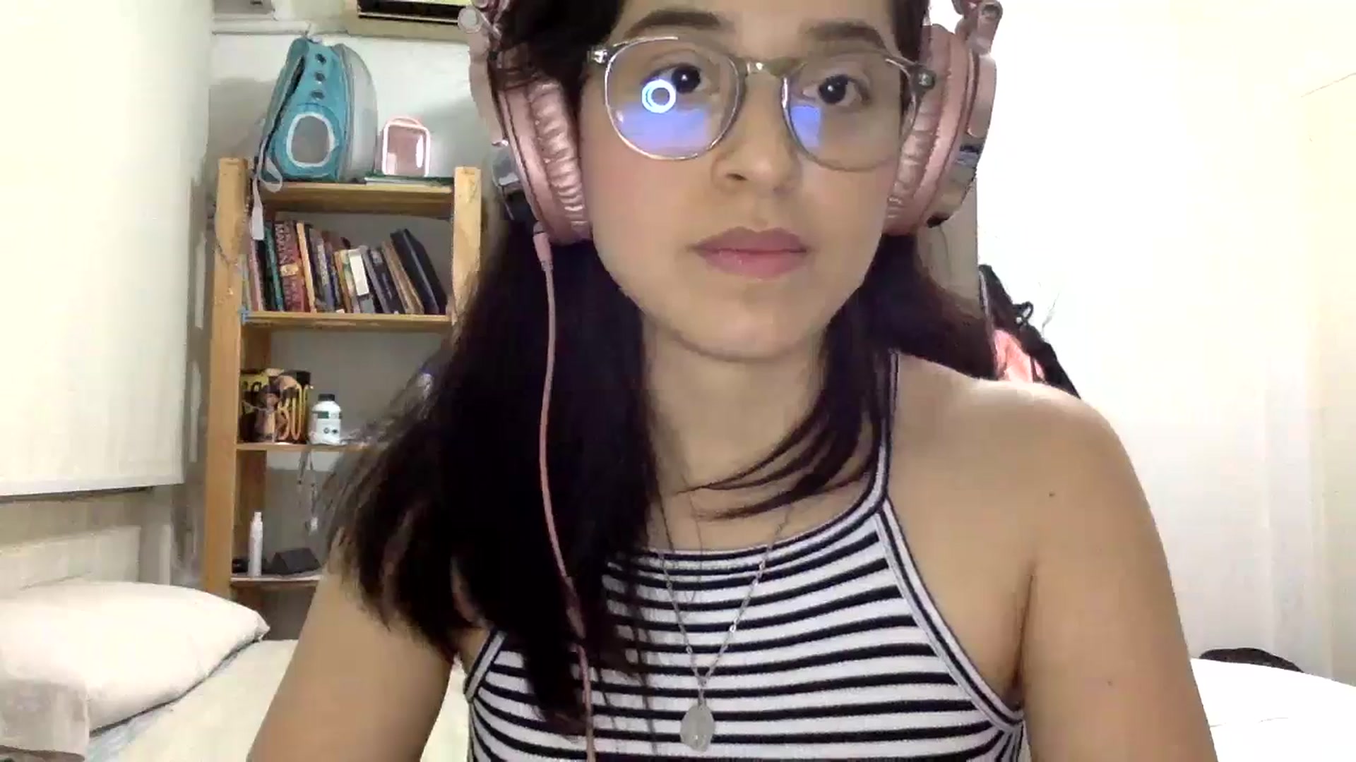 Gallery image thumbnail from Mary_Annie92's myfreecams stream on, 07/21/2024, 23:36 image 10 of 20
