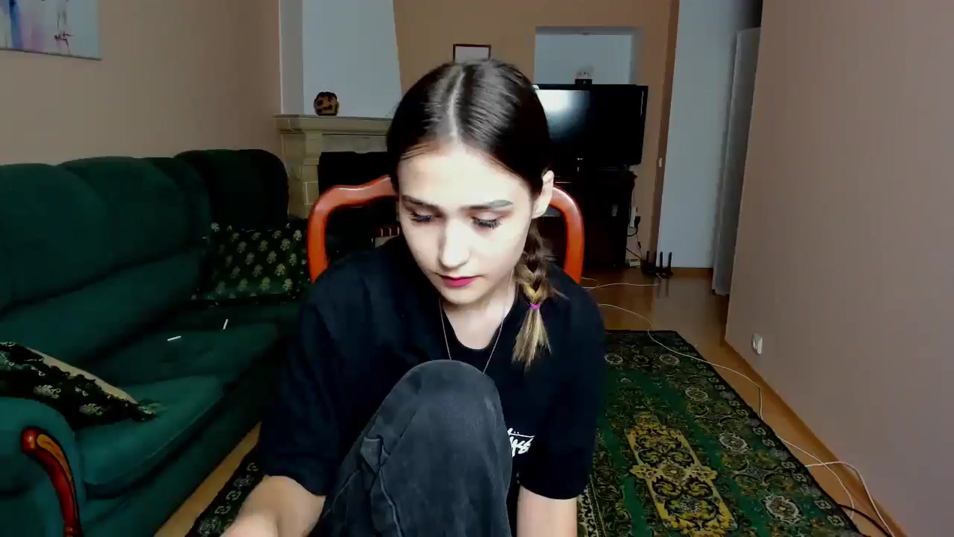Gallery image thumbnail from Mary_Baxter's myfreecams stream on, 06/05/2025, 22:33 image 11 of 20