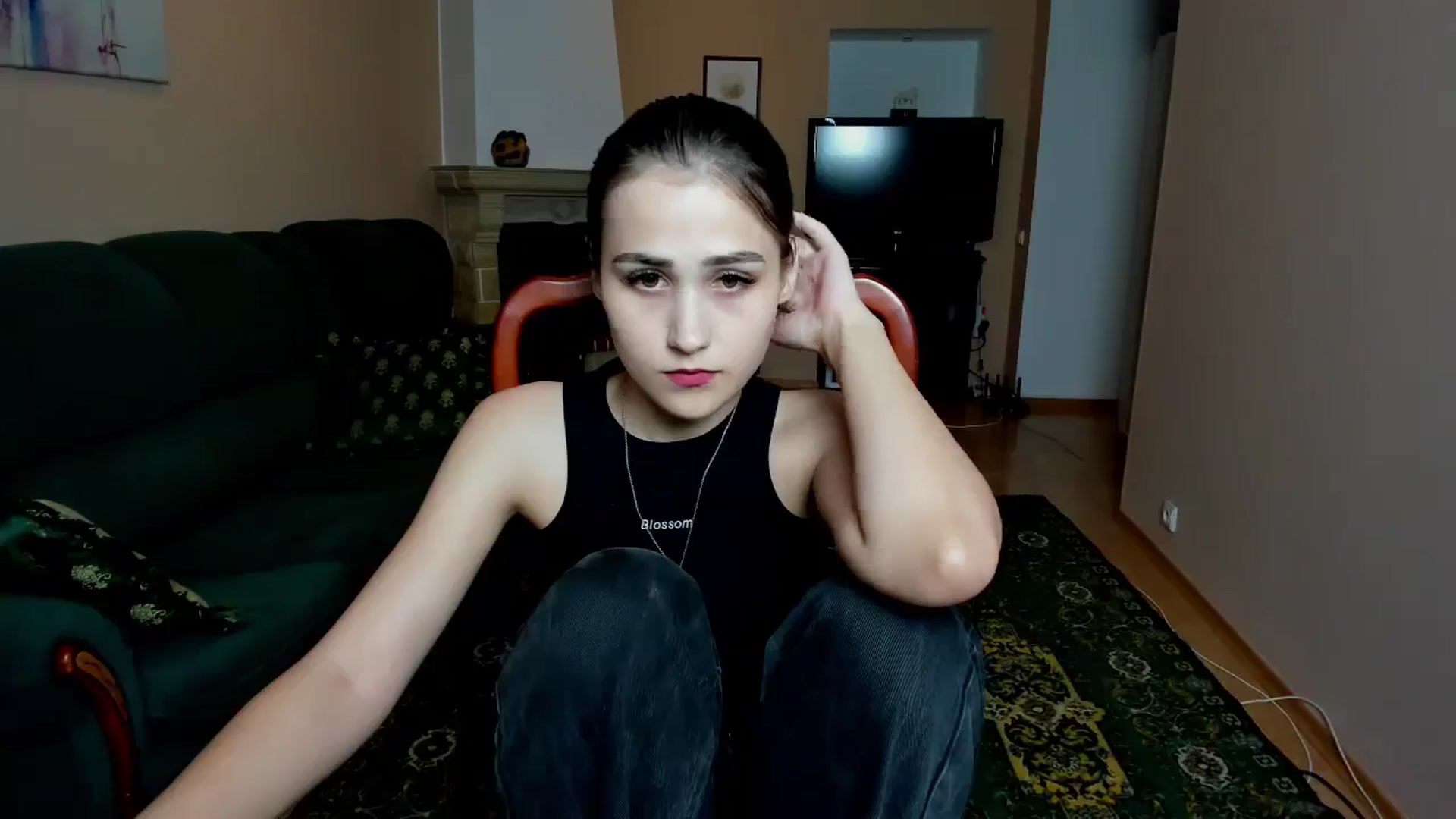 Gallery image thumbnail from Mary_Baxter's myfreecams stream on, 06/10/2025, 24:01 image 17 of 20