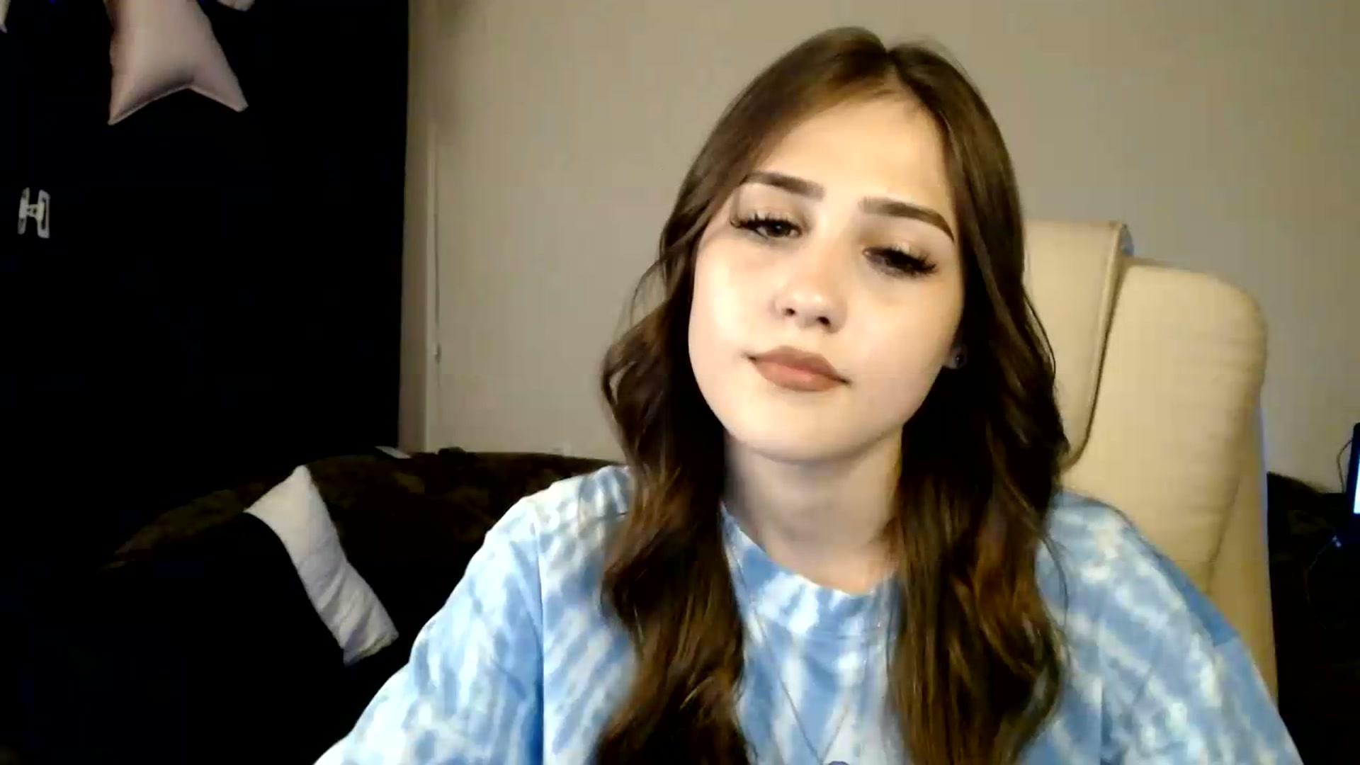 Gallery image thumbnail from Mary_Baxter's myfreecams stream on, 08/12/2026, 18:11 image 16 of 20