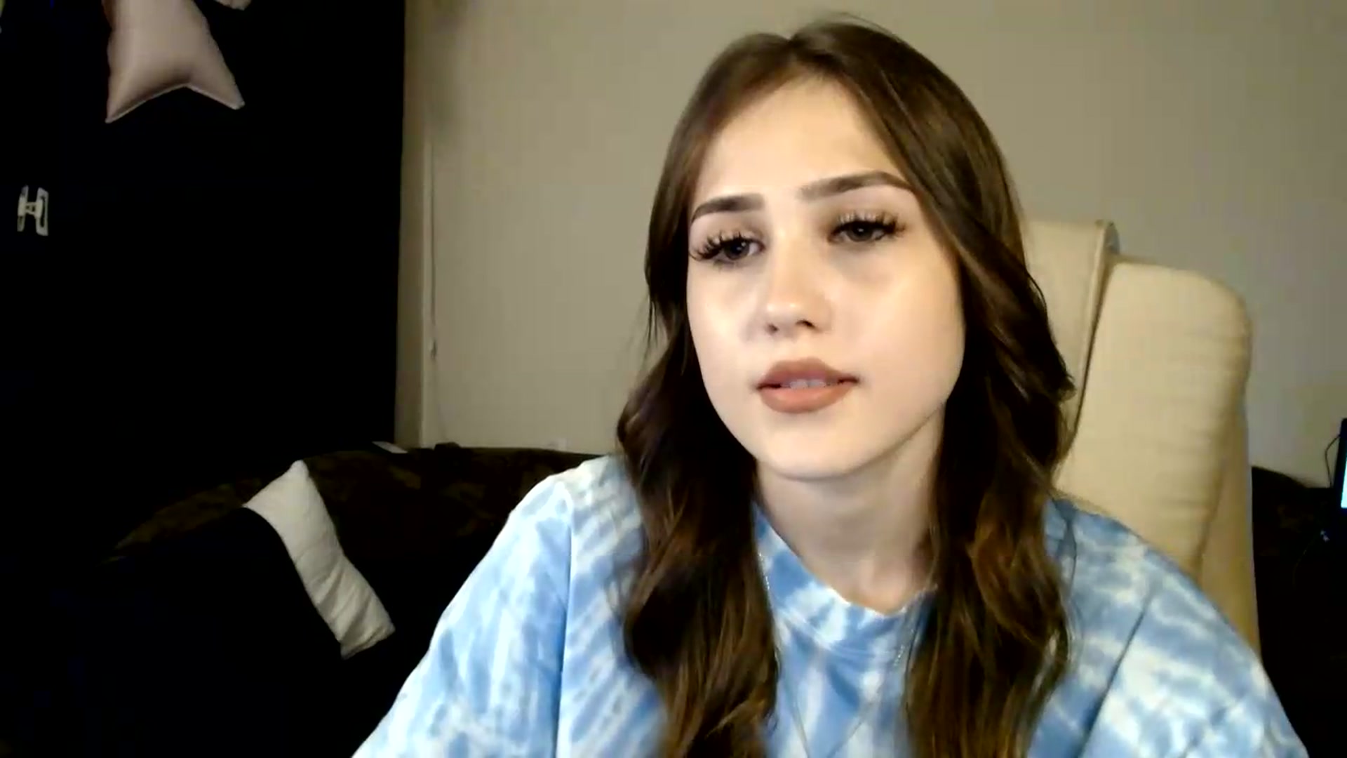 Gallery image thumbnail from Mary_Baxter's myfreecams stream on, 08/12/2026, 18:11 image 17 of 20