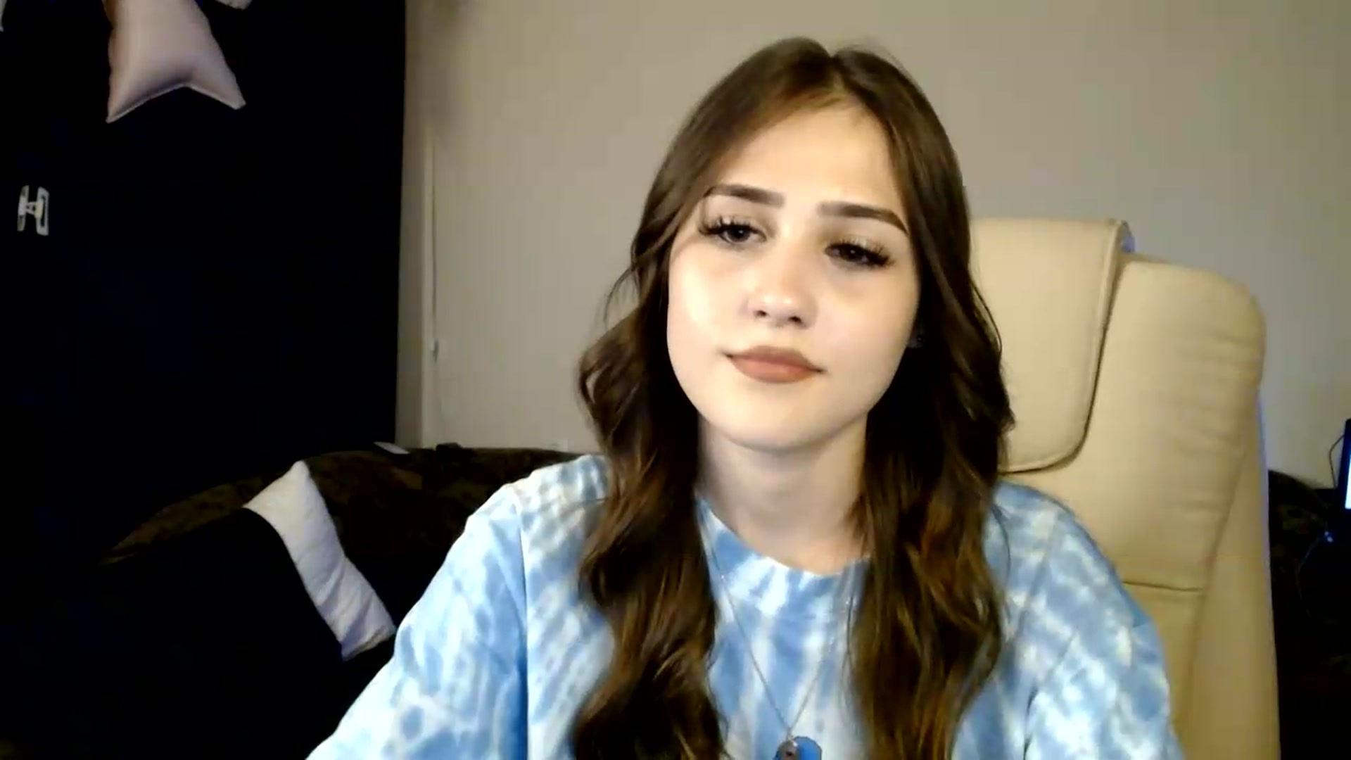 Gallery image thumbnail from Mary_Baxter's myfreecams stream on, 08/12/2026, 18:11 image 14 of 20