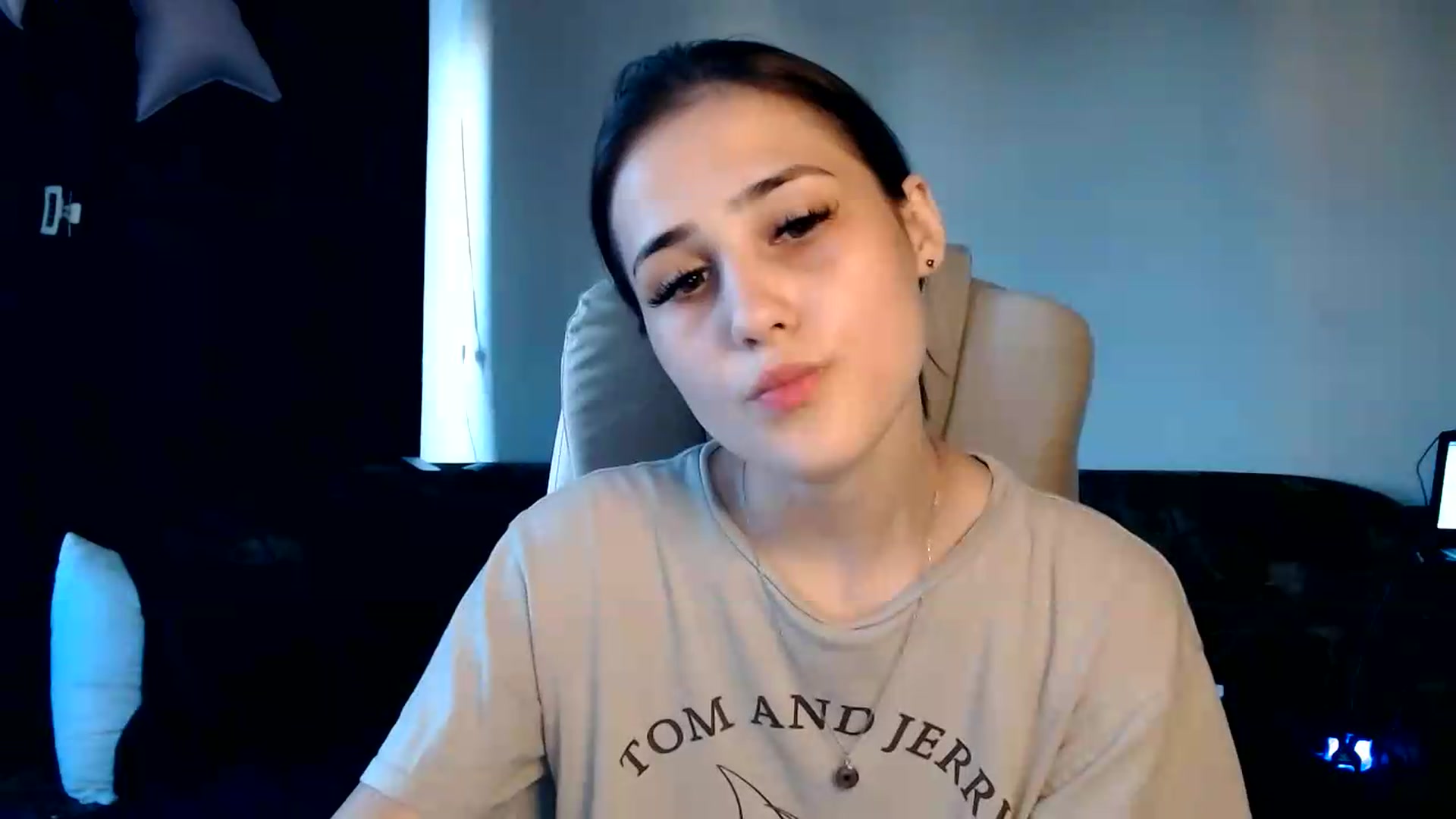 Gallery image thumbnail from Mary_Baxter's myfreecams stream on, 08/16/2026, 16:06 image 12 of 20