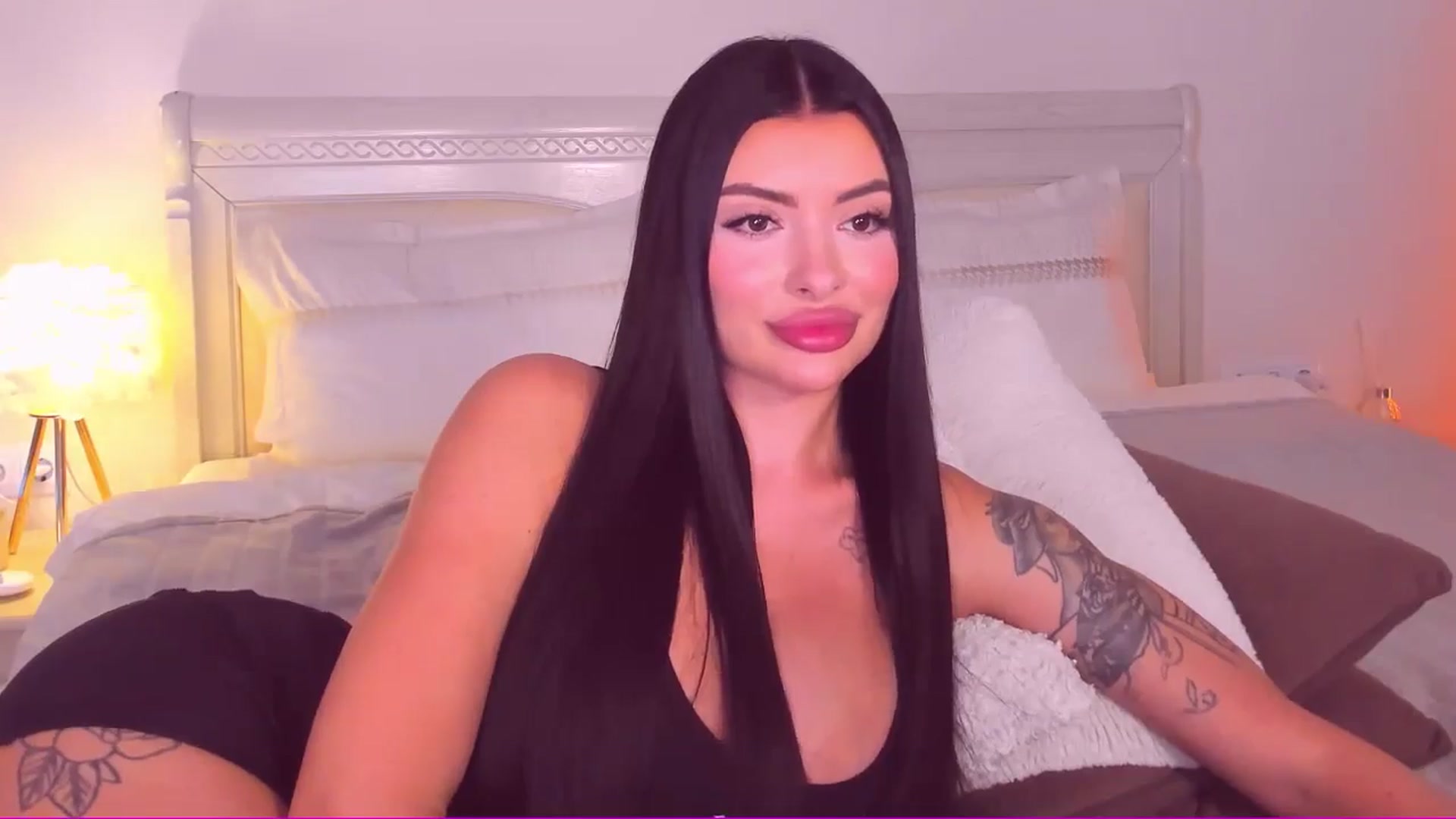 Gallery image thumbnail from Mary_Harris_'s myfreecams stream on, 05/28/2024, 18:12 image 19 of 20