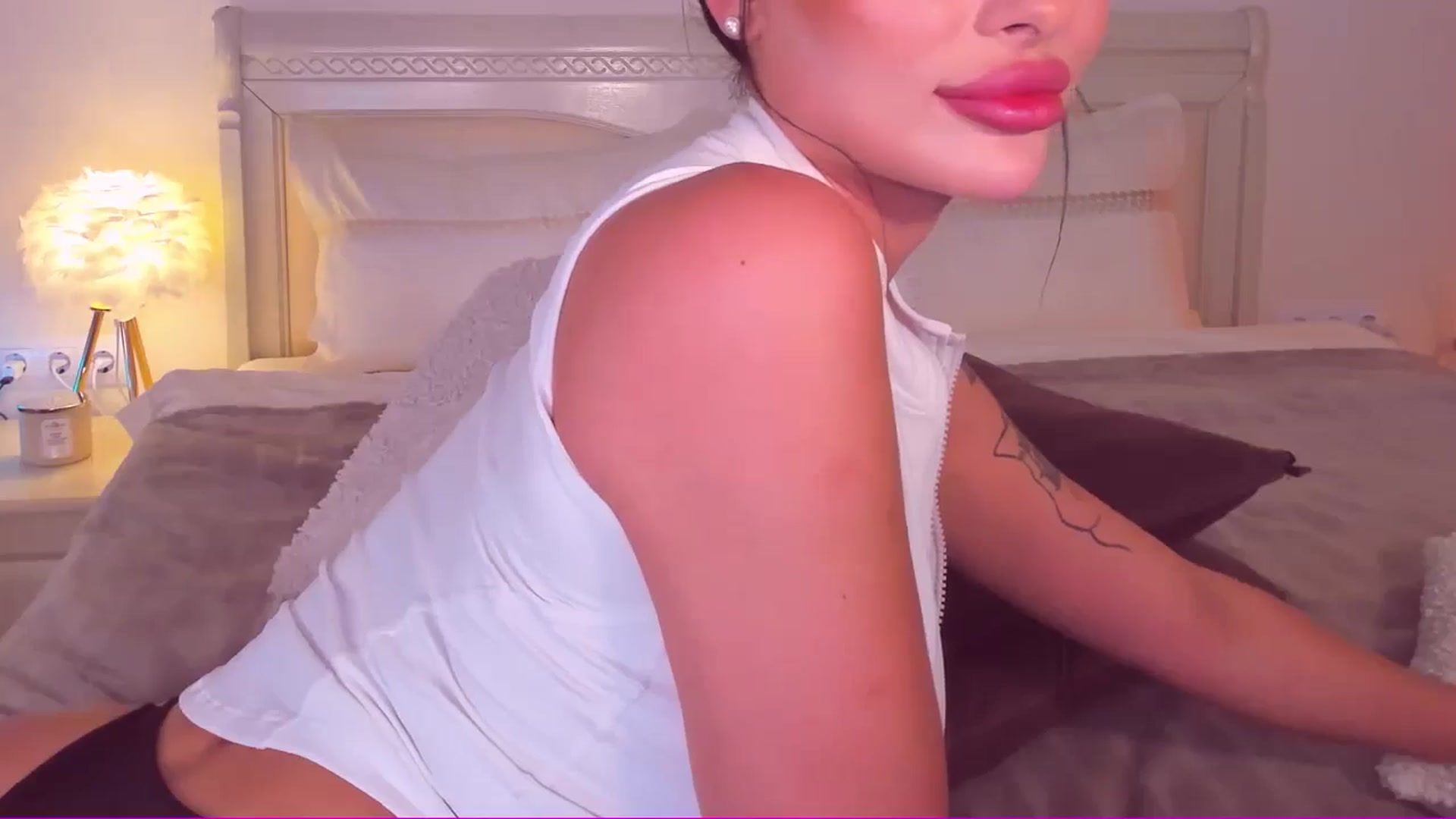 Gallery image thumbnail from Mary_Harris_'s myfreecams stream on, 05/31/2024, 07:29 image 12 of 20