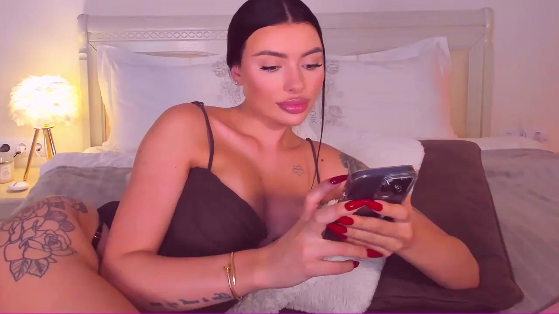 Gallery image thumbnail from Mary_Harris_'s myfreecams stream on, 06/04/2024, 24:00 image 3 of 20