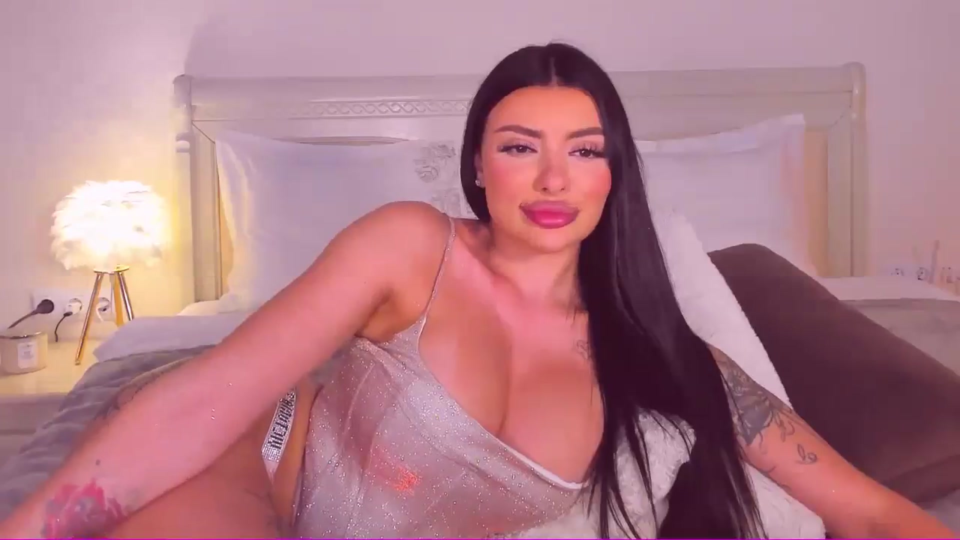 Gallery image thumbnail from Mary_Harris_'s myfreecams stream on, 06/05/2024, 19:38 image 3 of 20