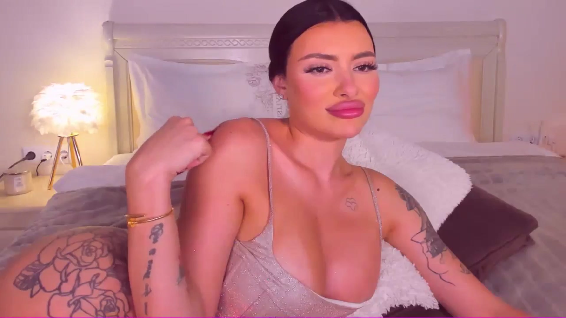 Gallery image thumbnail from Mary_Harris_'s myfreecams stream on, 06/05/2024, 21:37 image 12 of 20
