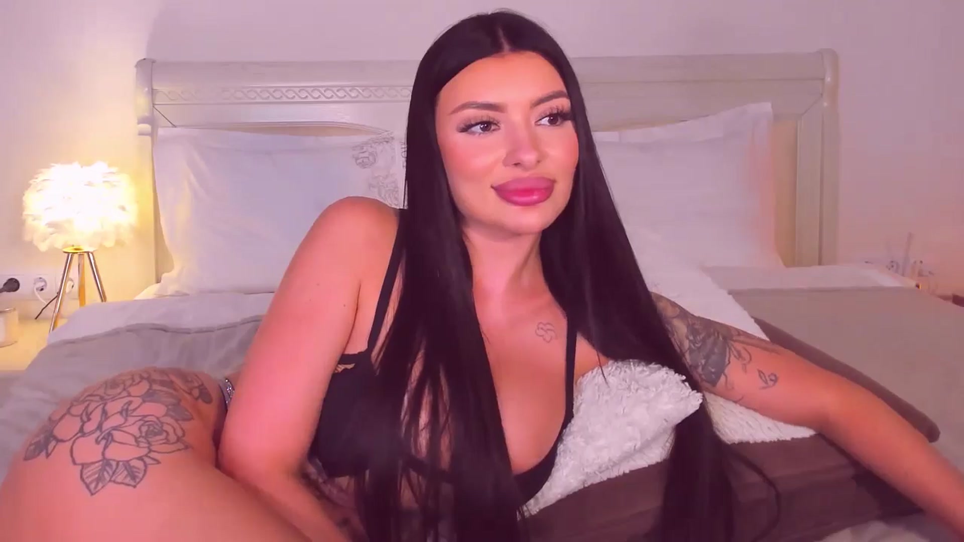 Gallery image thumbnail from Mary_Harris_'s myfreecams stream on, 06/07/2024, 01:43 image 3 of 20