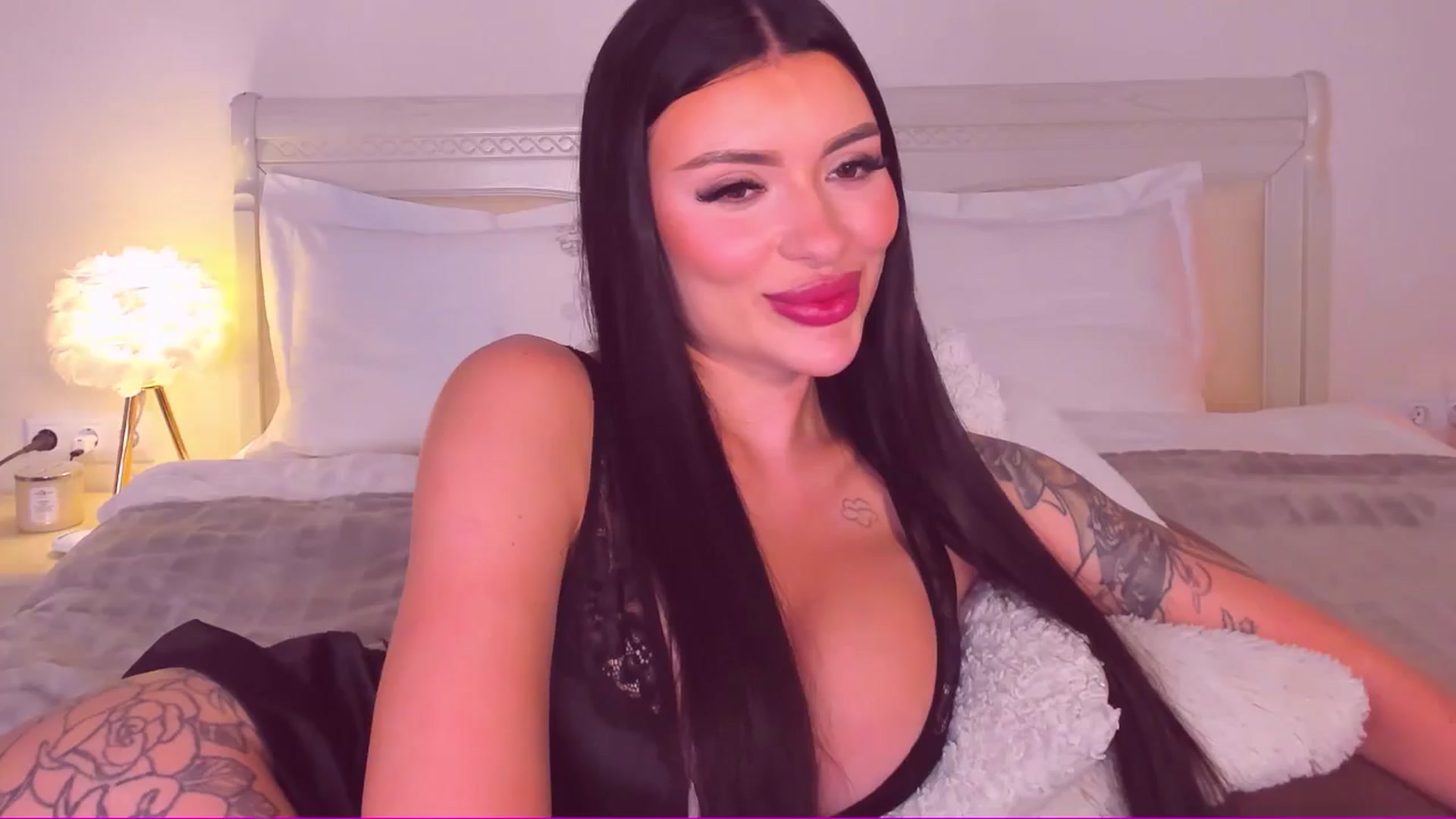 Gallery image thumbnail from Mary_Harris_'s myfreecams stream on, 06/10/2024, 23:55 image 6 of 20