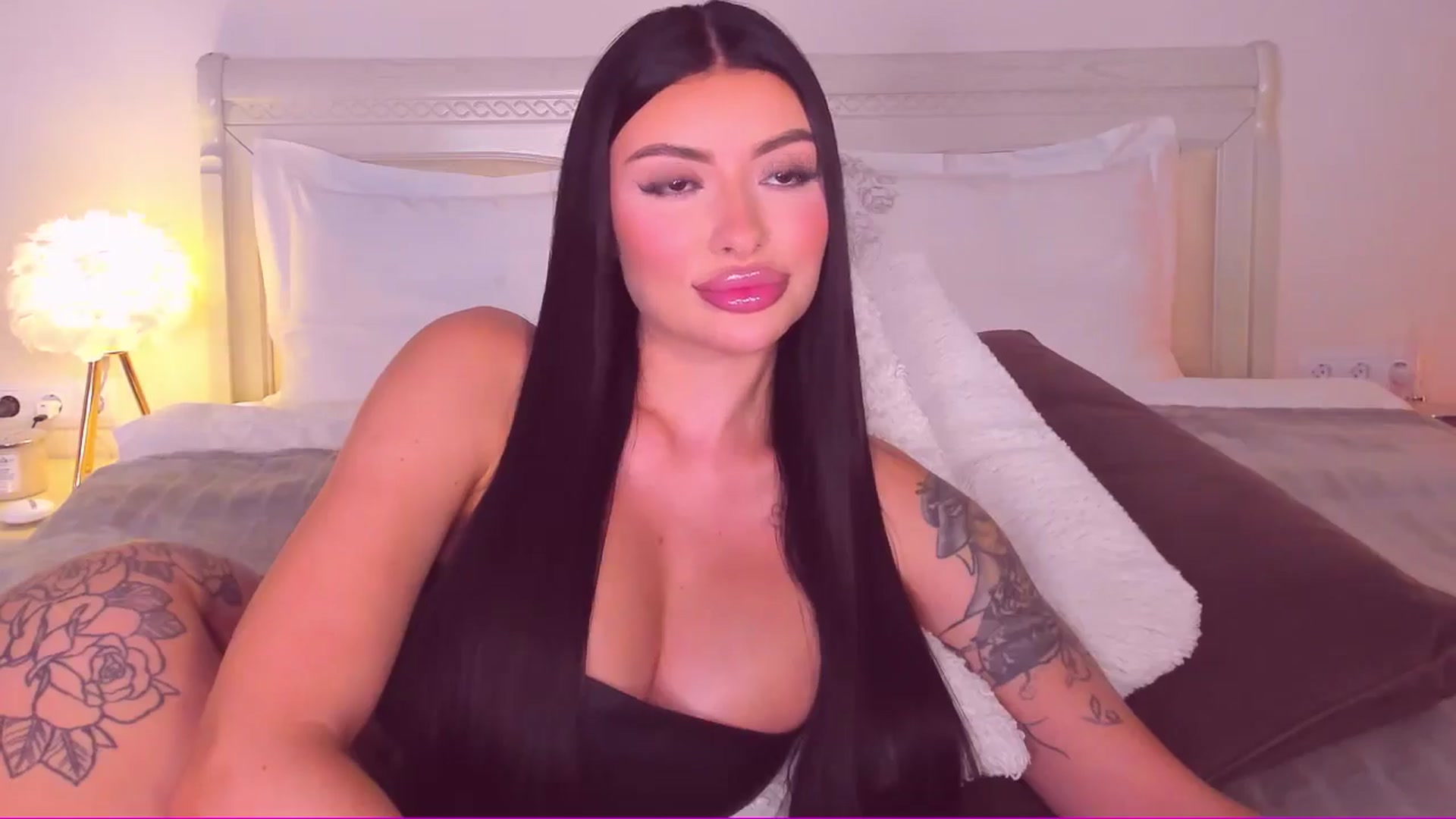 Gallery image thumbnail from Mary_Harris_'s myfreecams stream on, 06/11/2024, 19:28 image 8 of 20