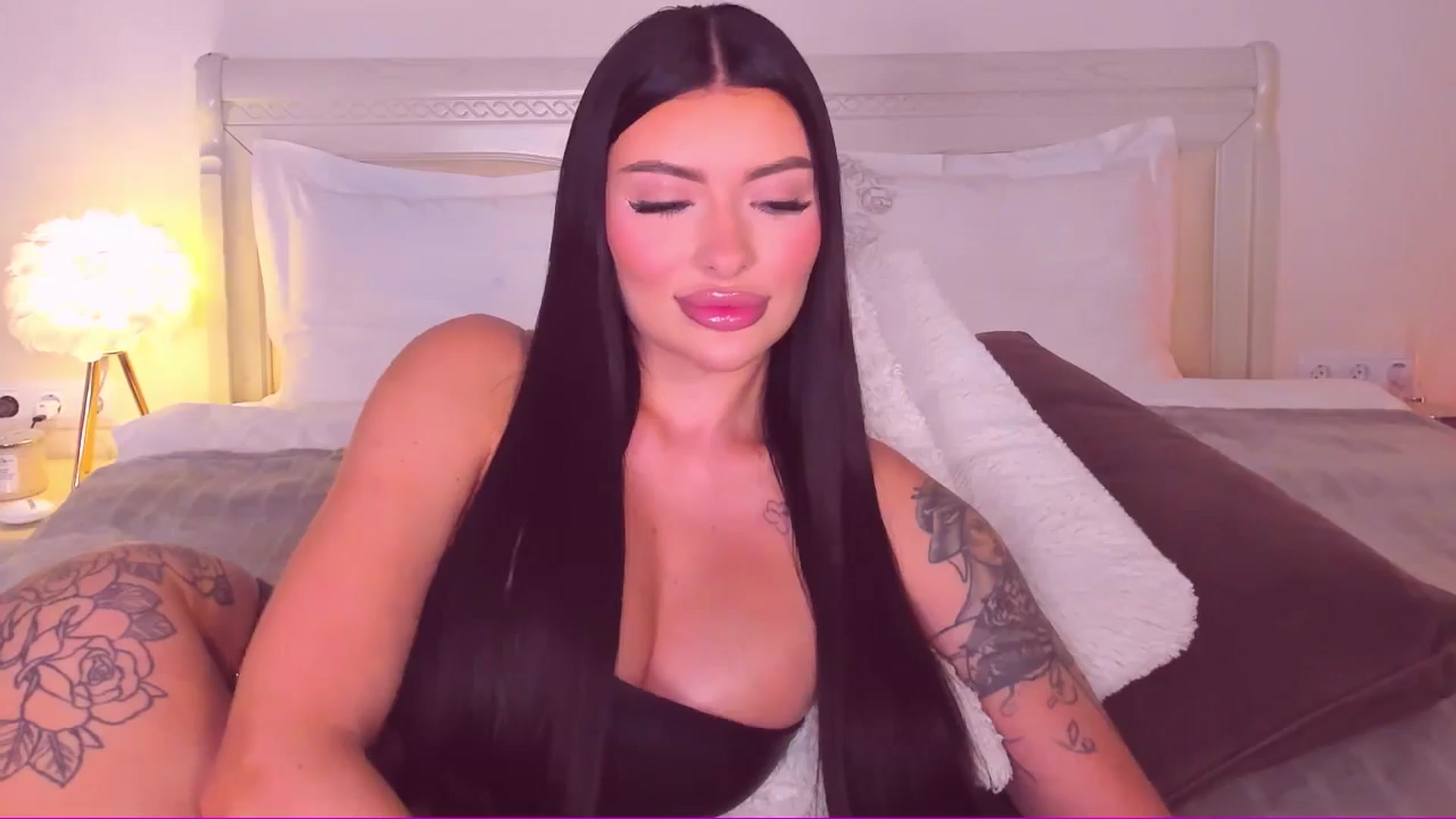 Gallery image thumbnail from Mary_Harris_'s myfreecams stream on, 06/11/2024, 19:28 image 18 of 20