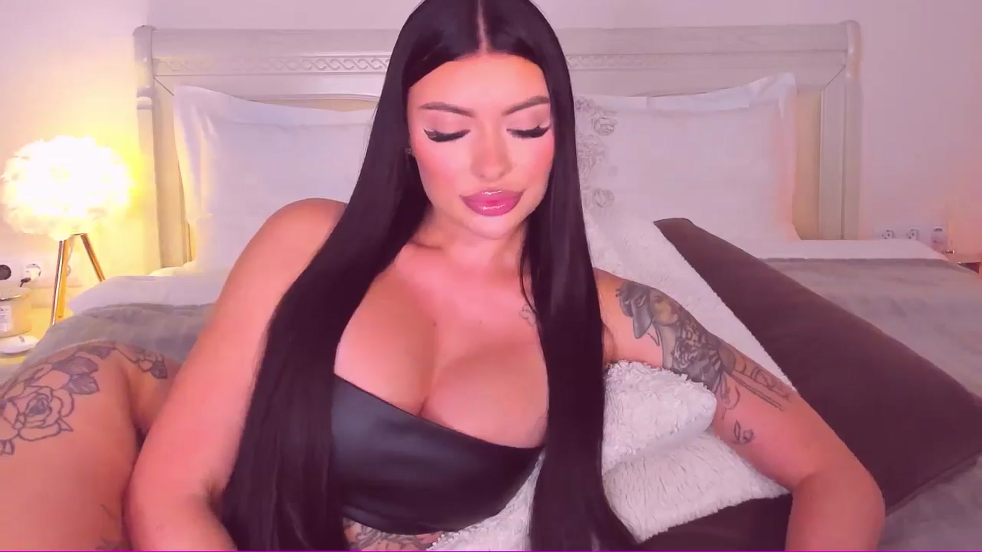 Gallery image thumbnail from Mary_Harris_'s myfreecams stream on, 06/11/2024, 21:14 image 3 of 20