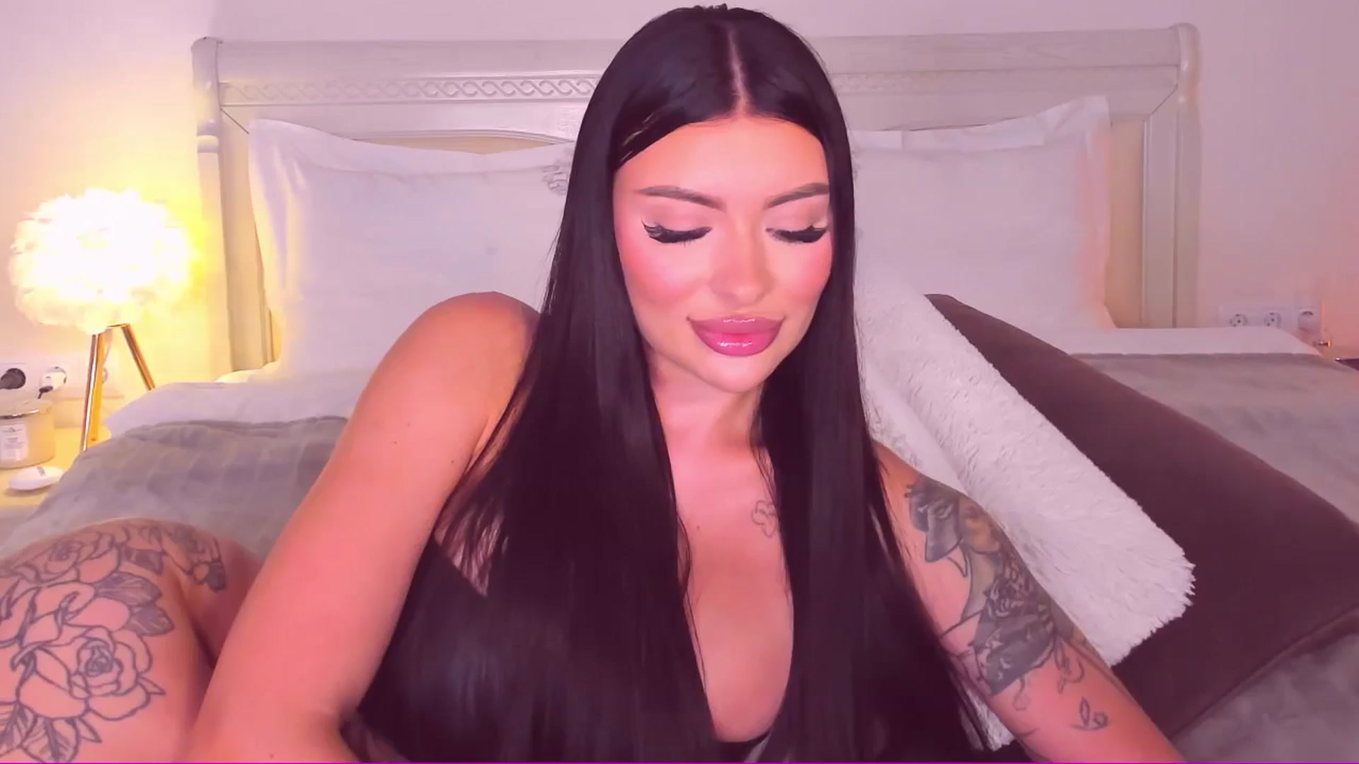 Gallery image thumbnail from Mary_Harris_'s myfreecams stream on, 06/11/2024, 21:46 image 6 of 20