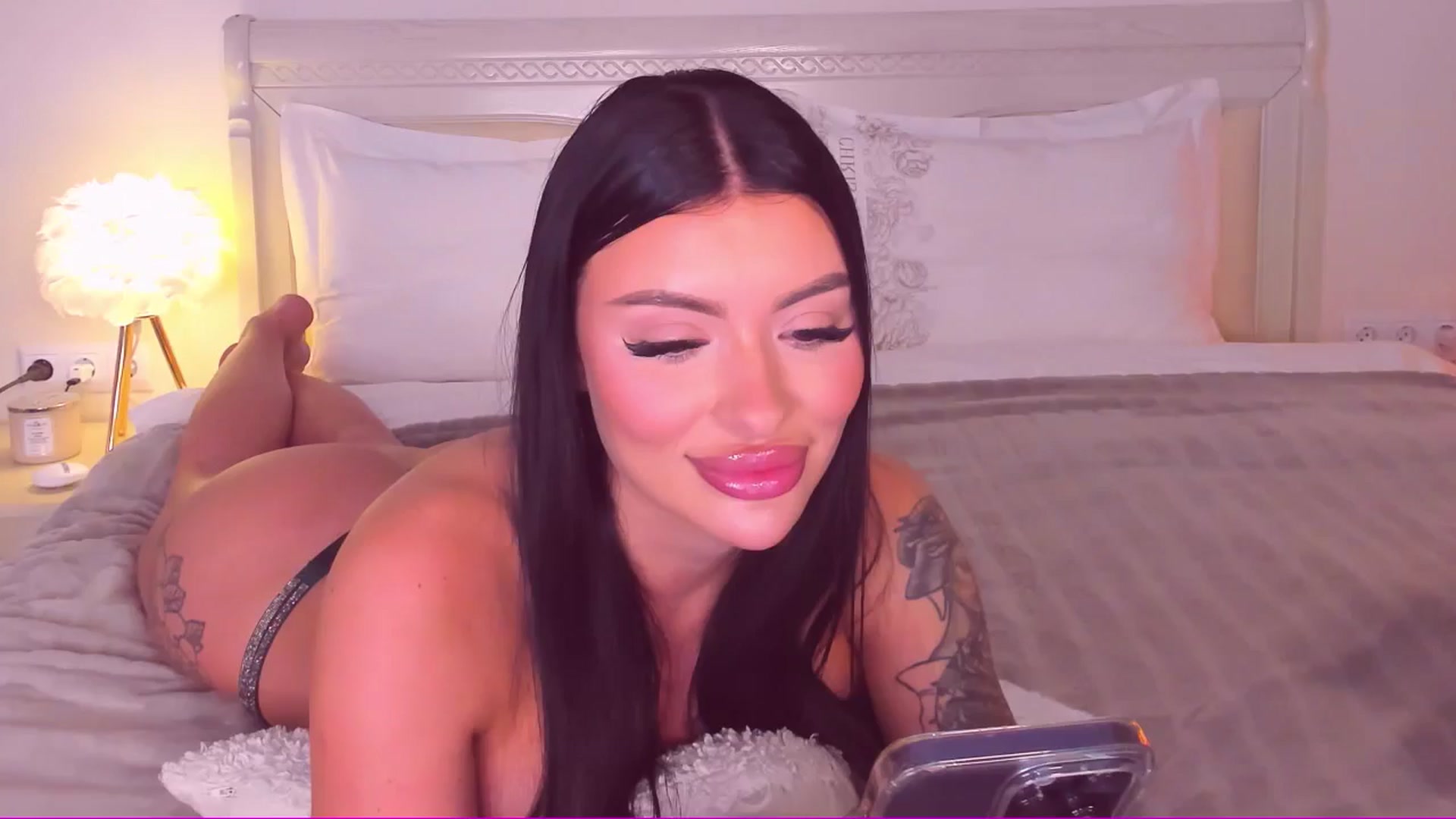 Gallery image thumbnail from Mary_Harris_'s myfreecams stream on, 06/12/2024, 02:43 image 4 of 20