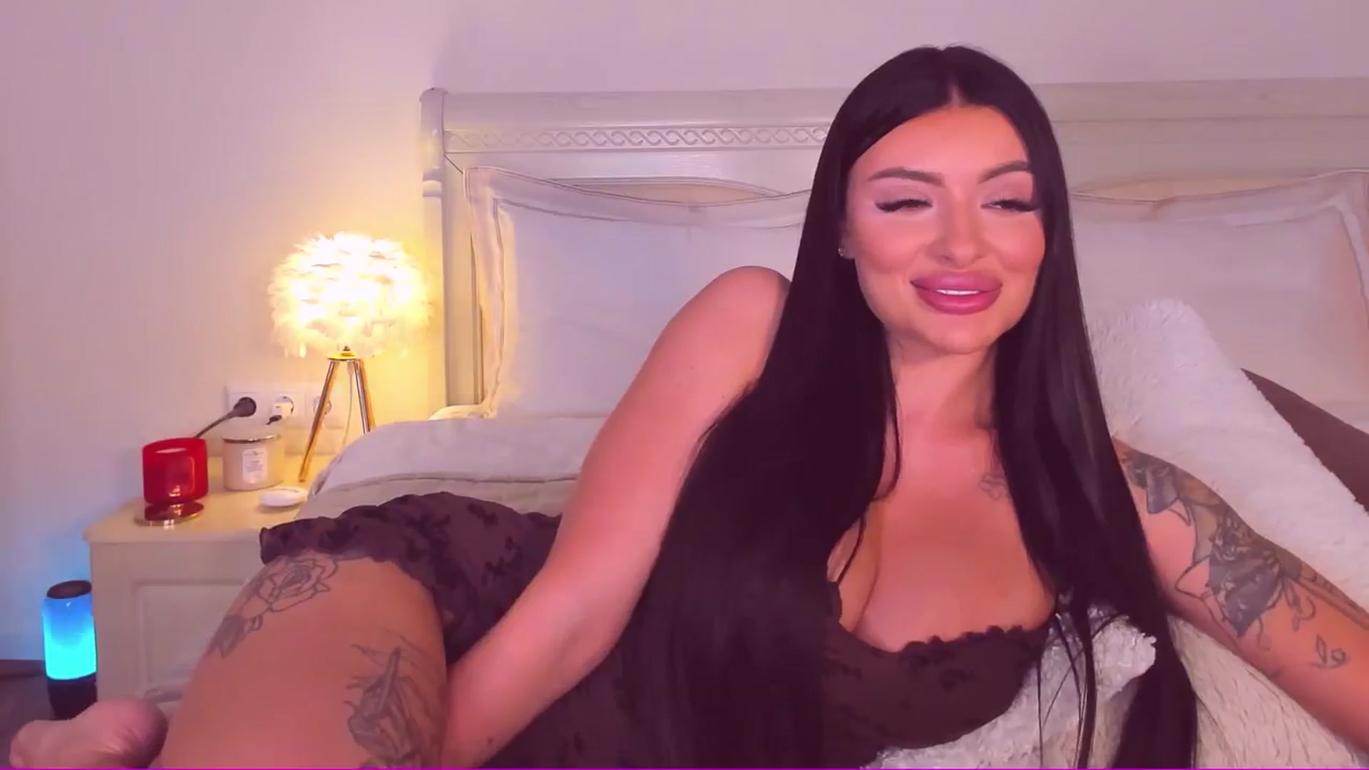 Gallery image thumbnail from Mary_Harris_'s myfreecams stream on, 06/17/2024, 16:38 image 11 of 20